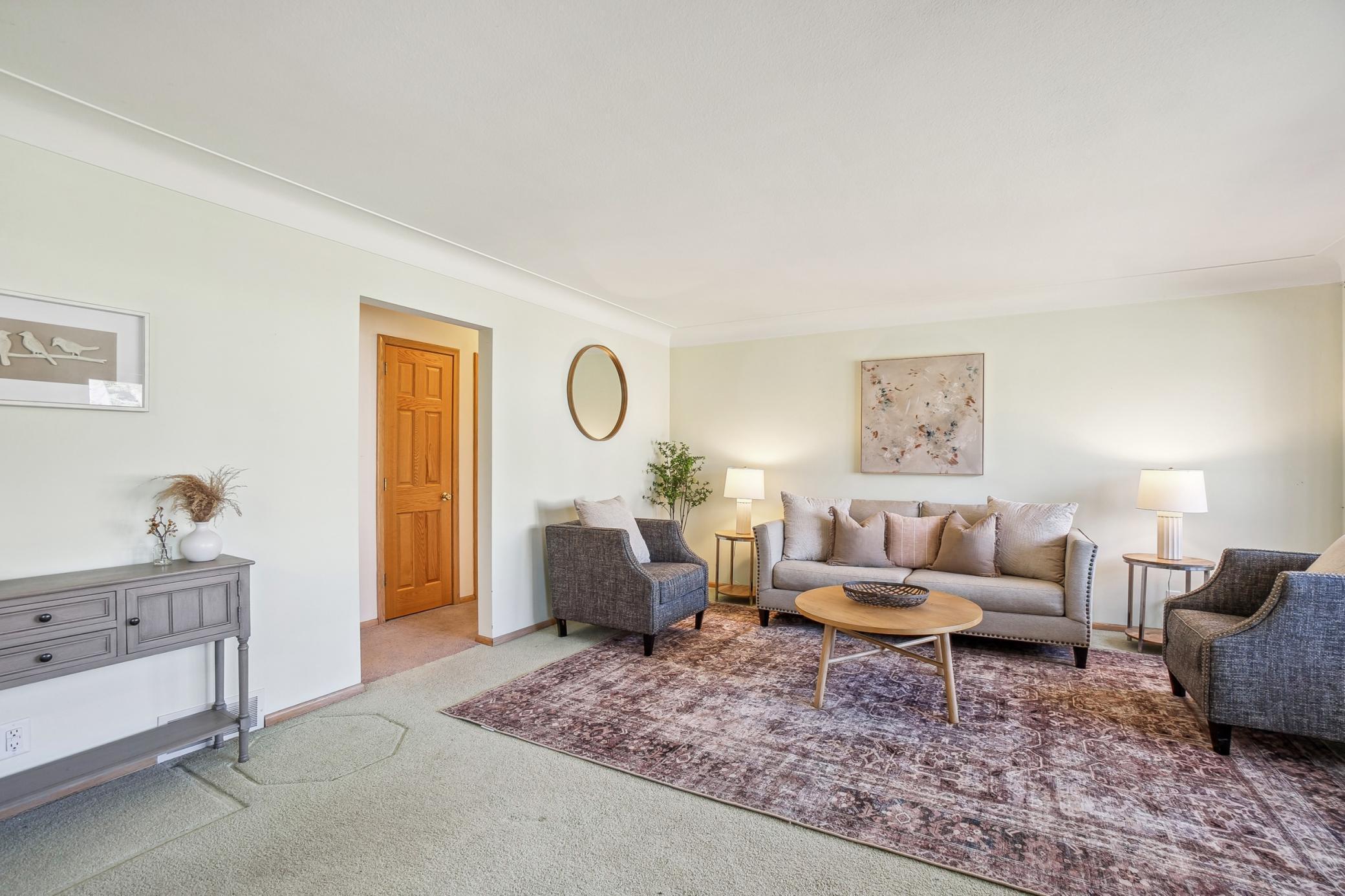 105 2nd Street NE