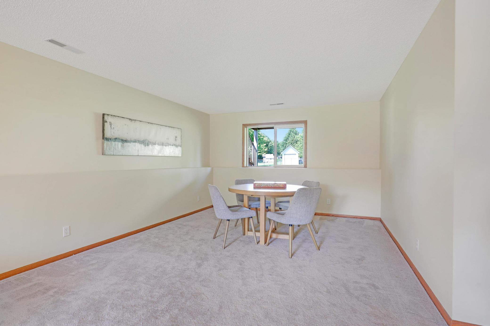 205 4th Street NW