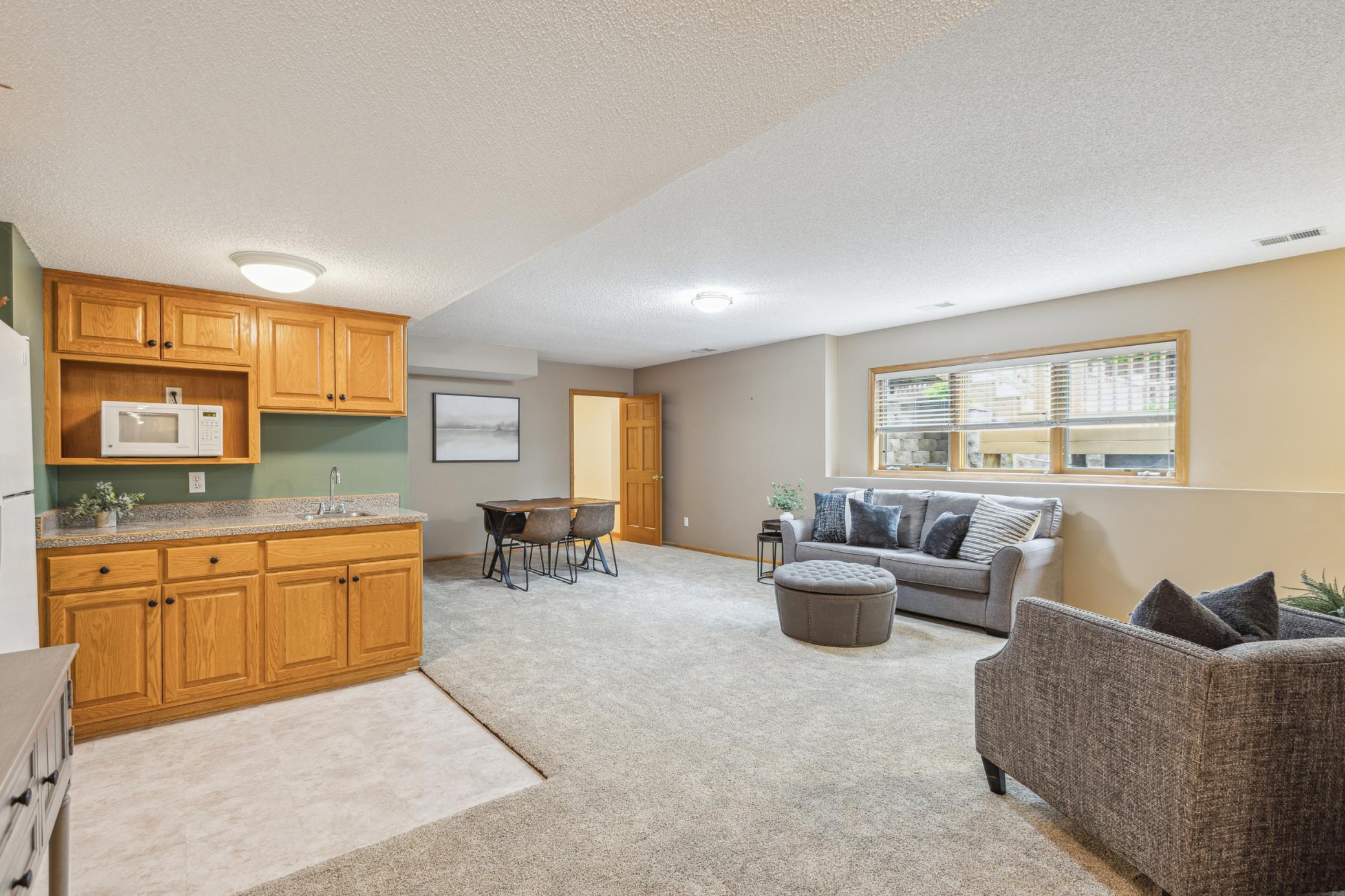 307 Lincoln Drive SE