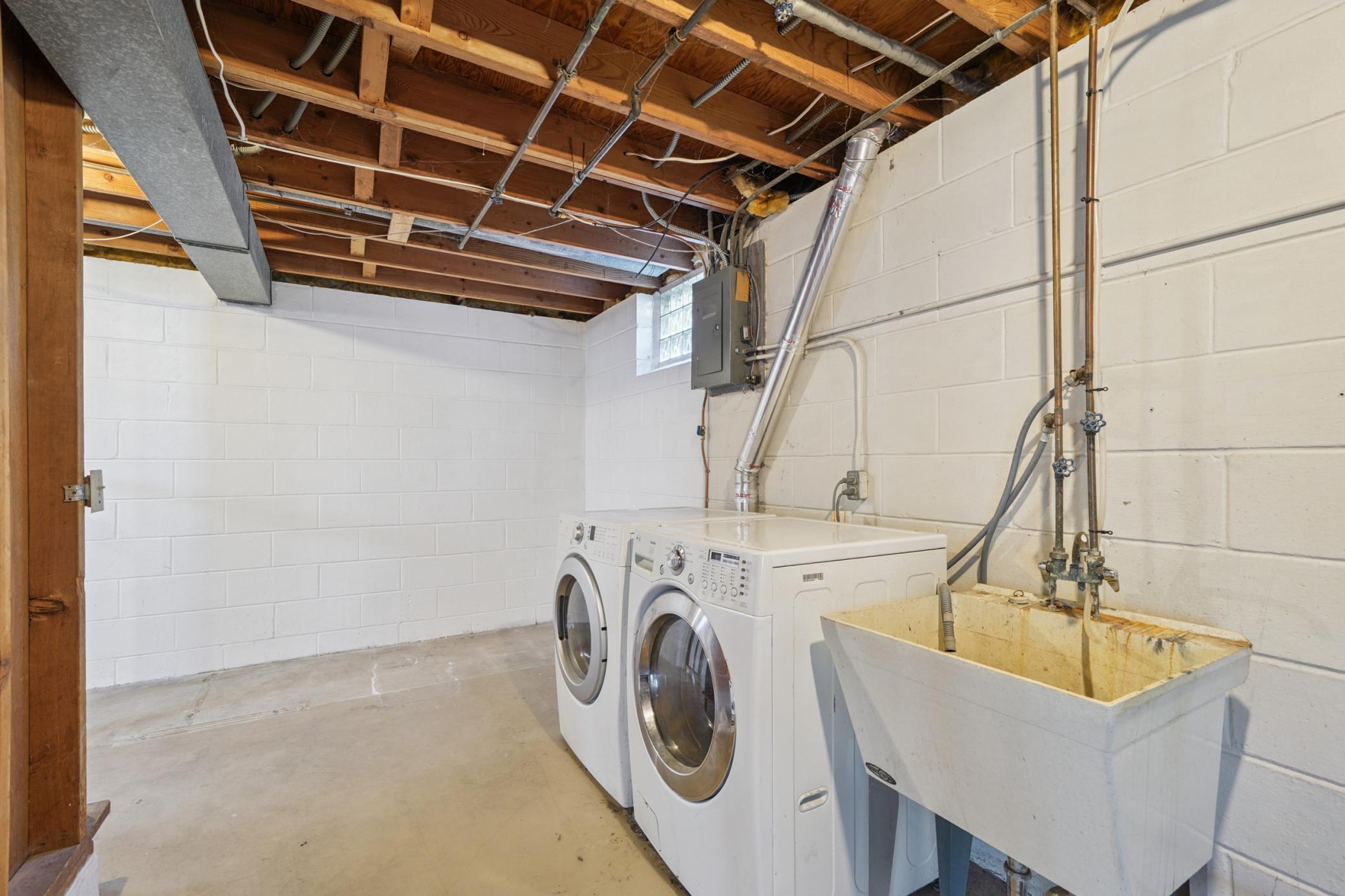 5600 W 107th Street
