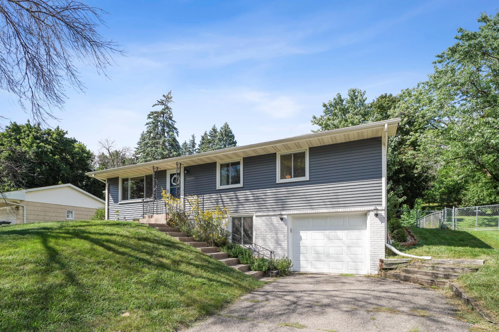 5600 W 107th Street