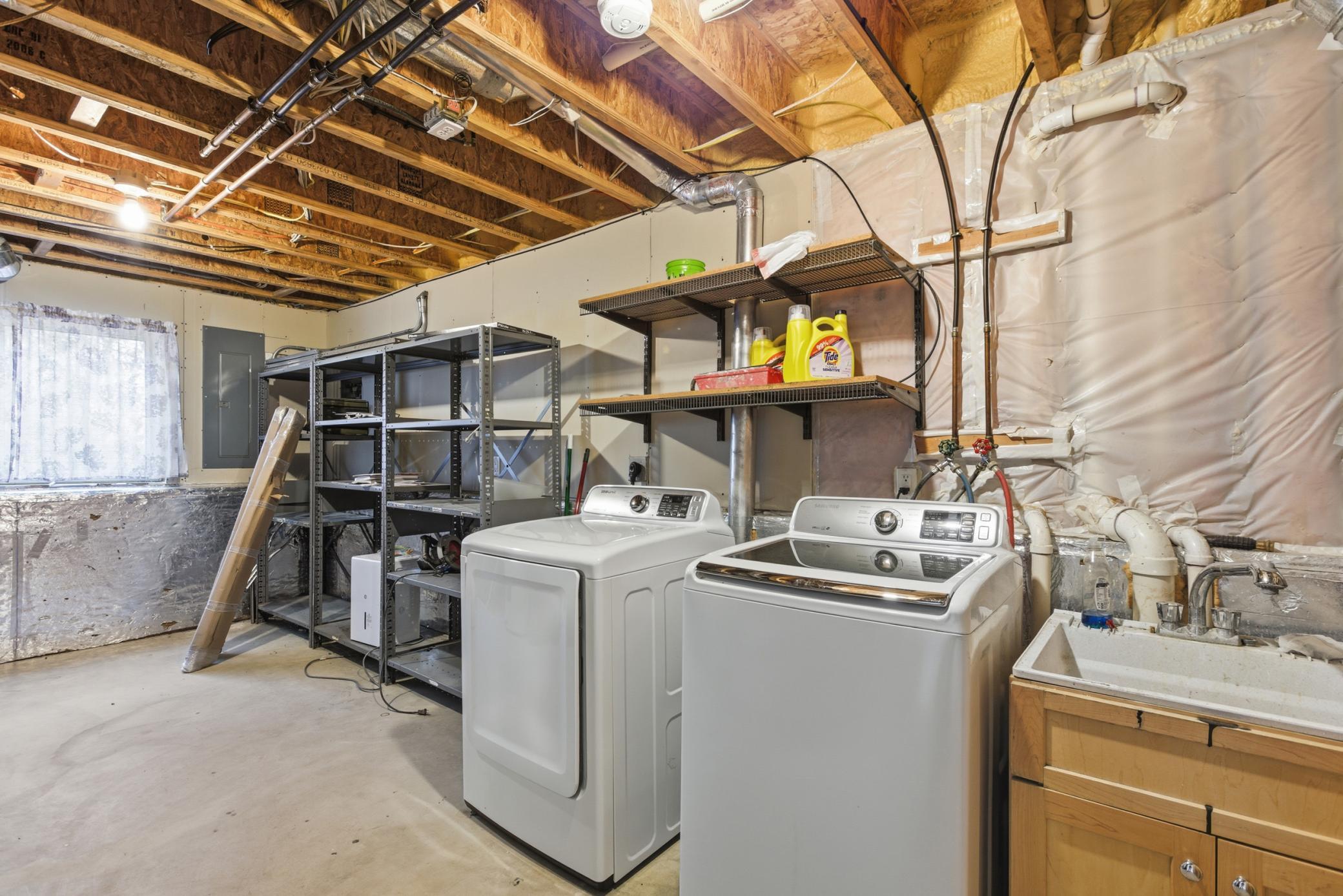 726 7th Street N