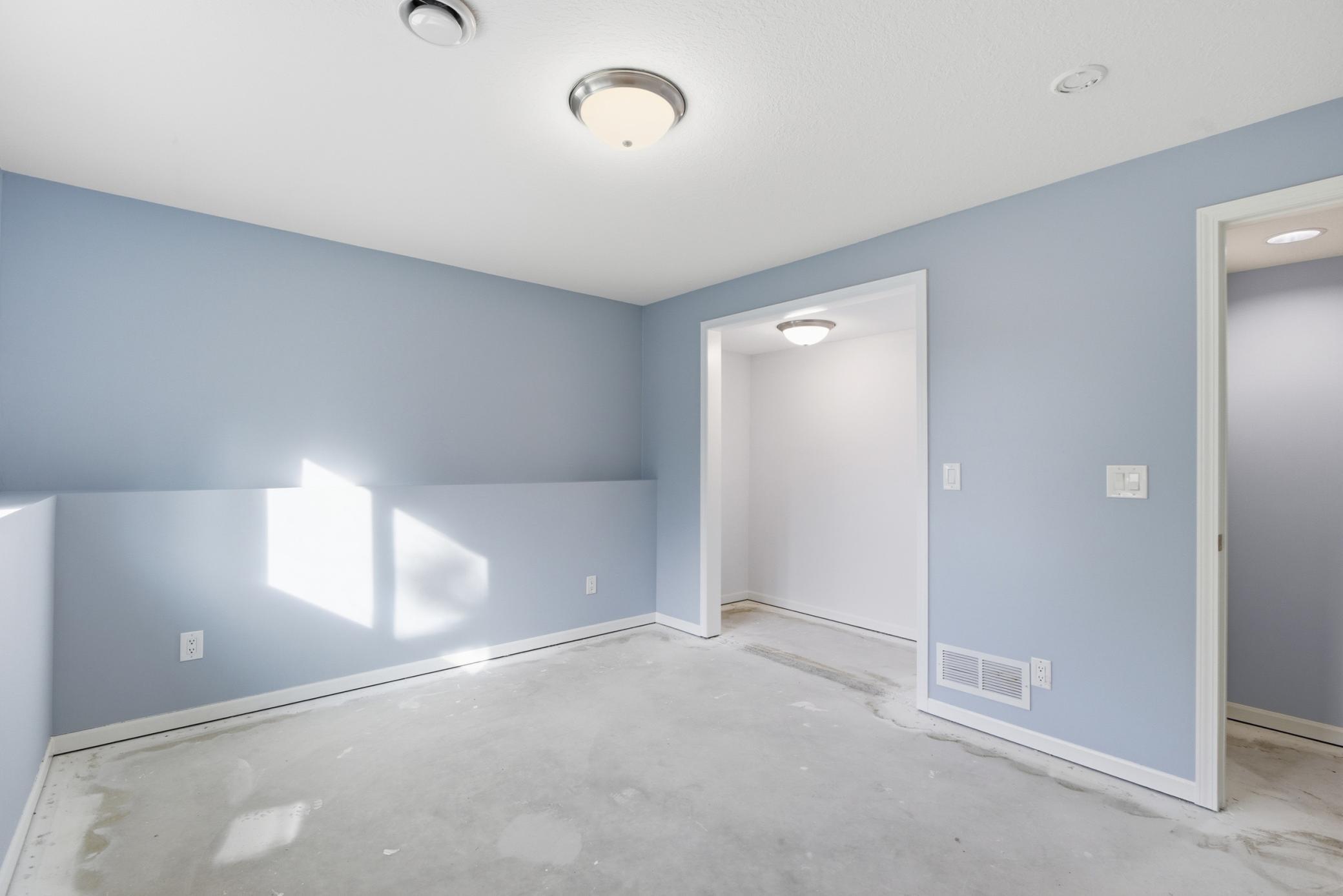 726 7th Street N