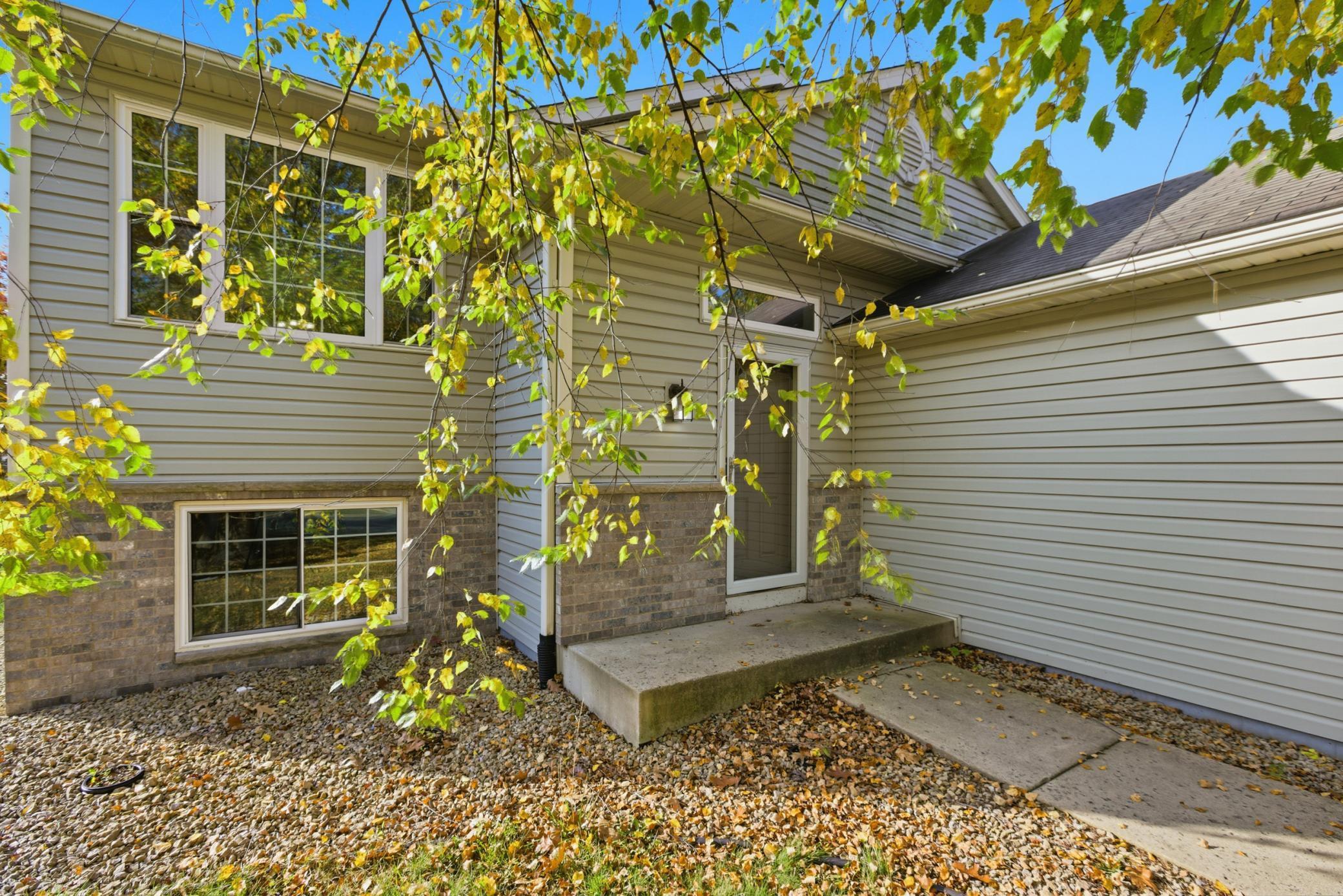 726 7th Street N