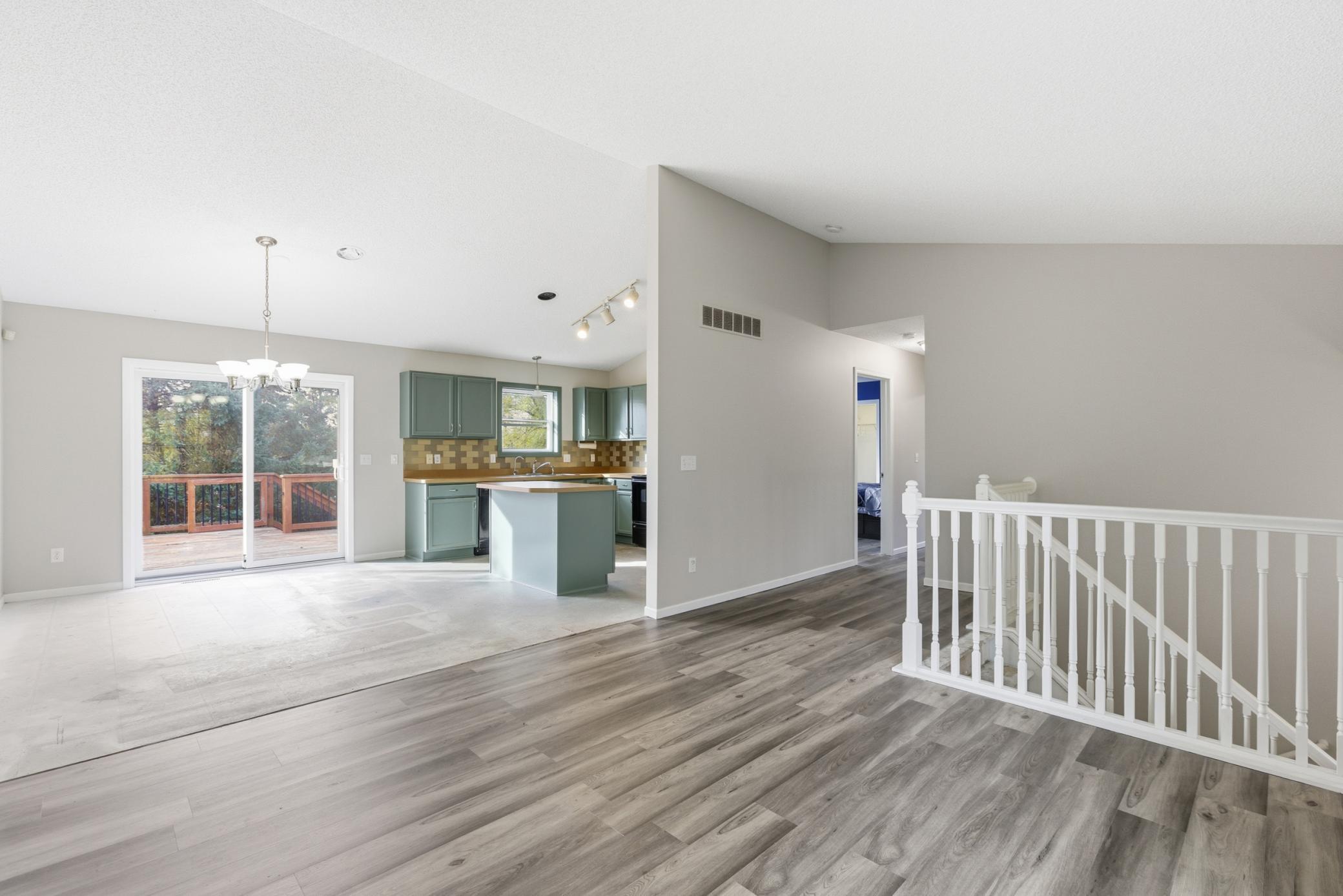 726 7th Street N