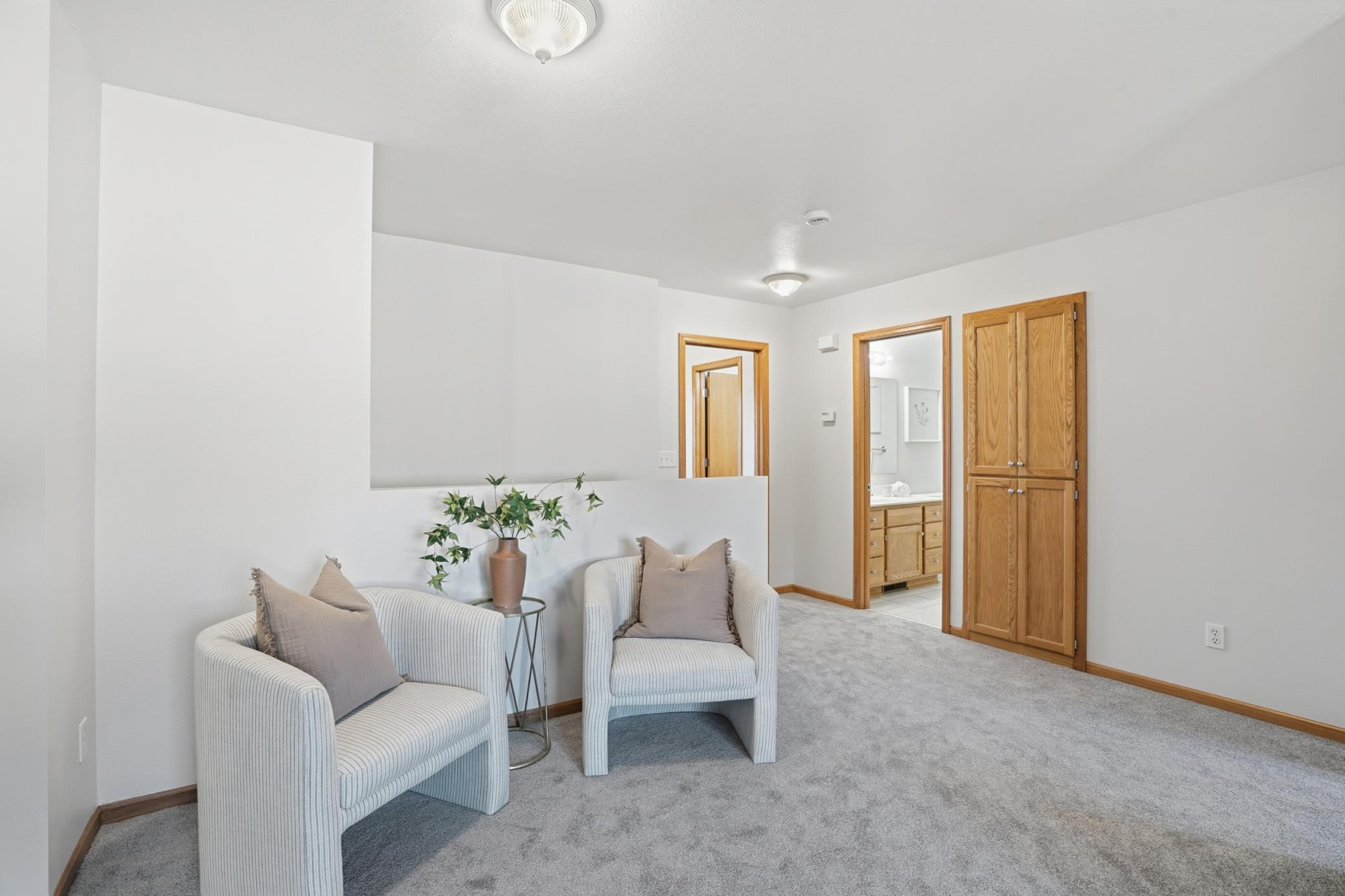 8833 Walnut Place