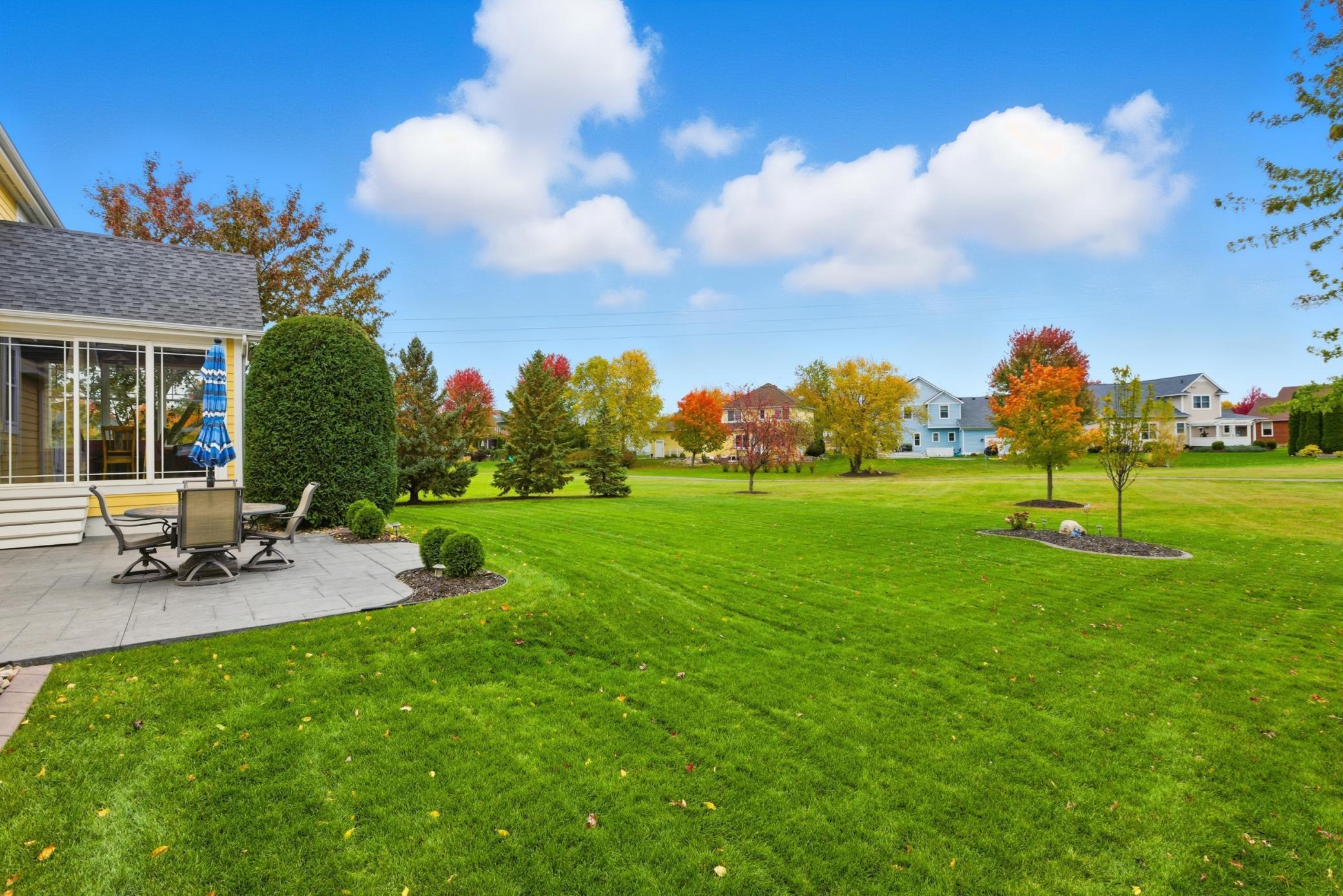 6584 W Laketowne Drive