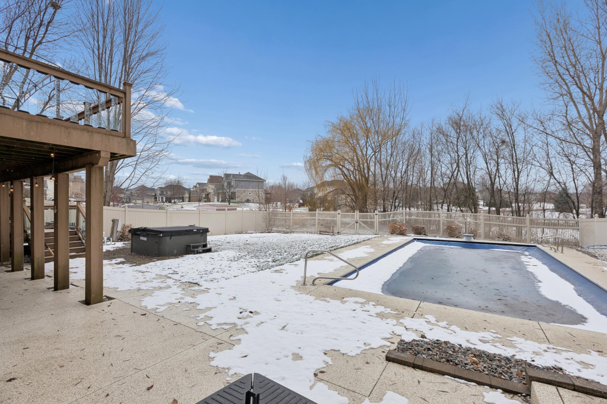 13944 Oakwood Court NE