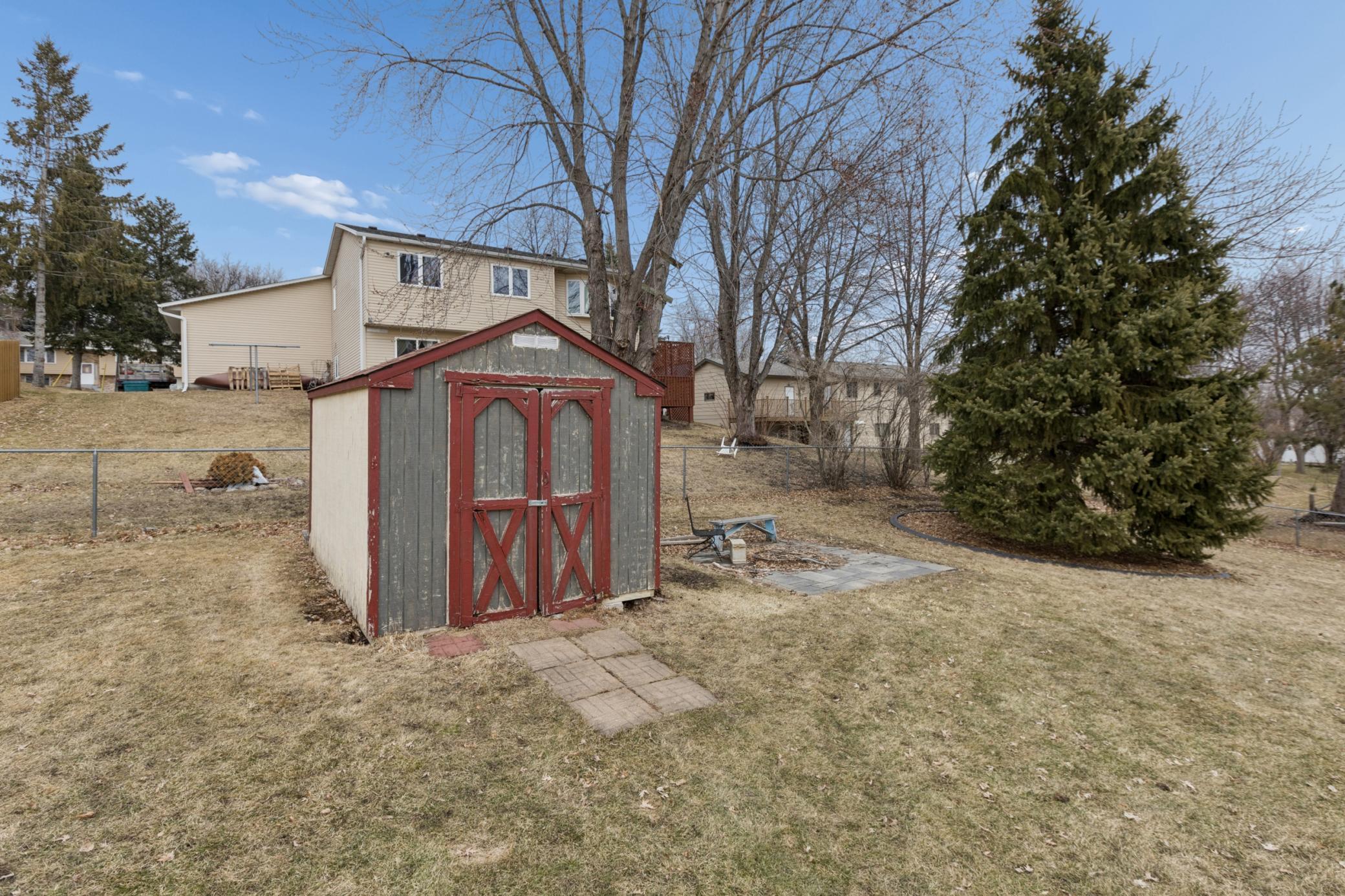 204 Grand Avenue NE