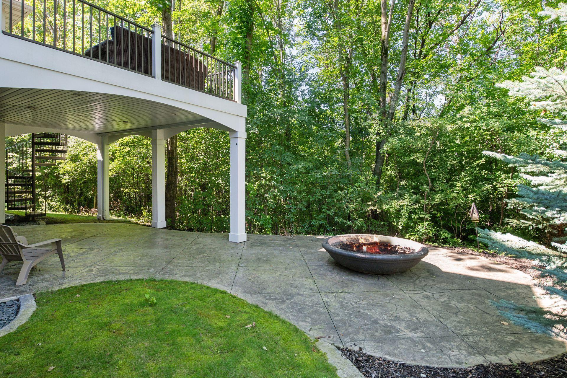 5295 Ranchview Lane N