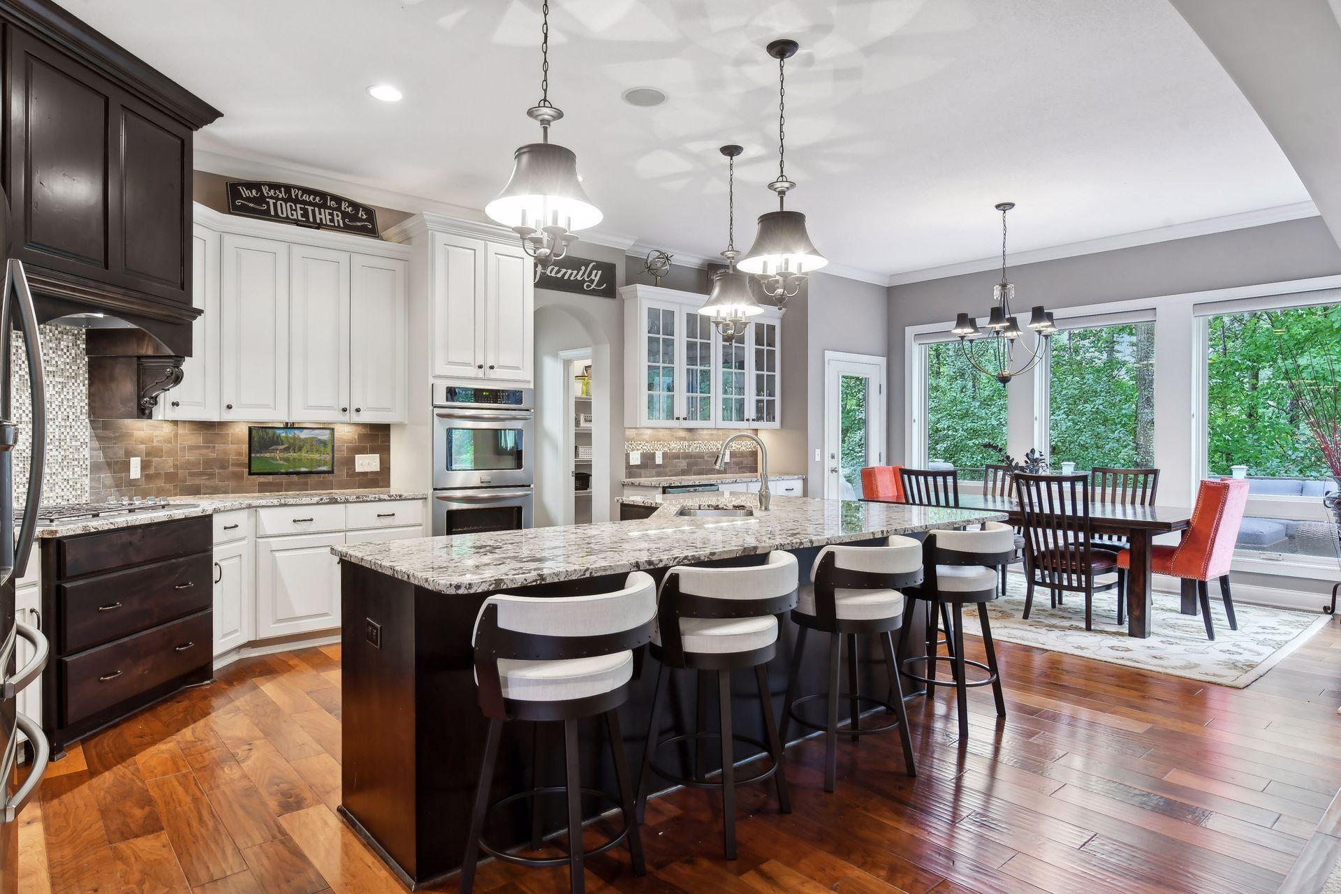 5295 Ranchview Lane N