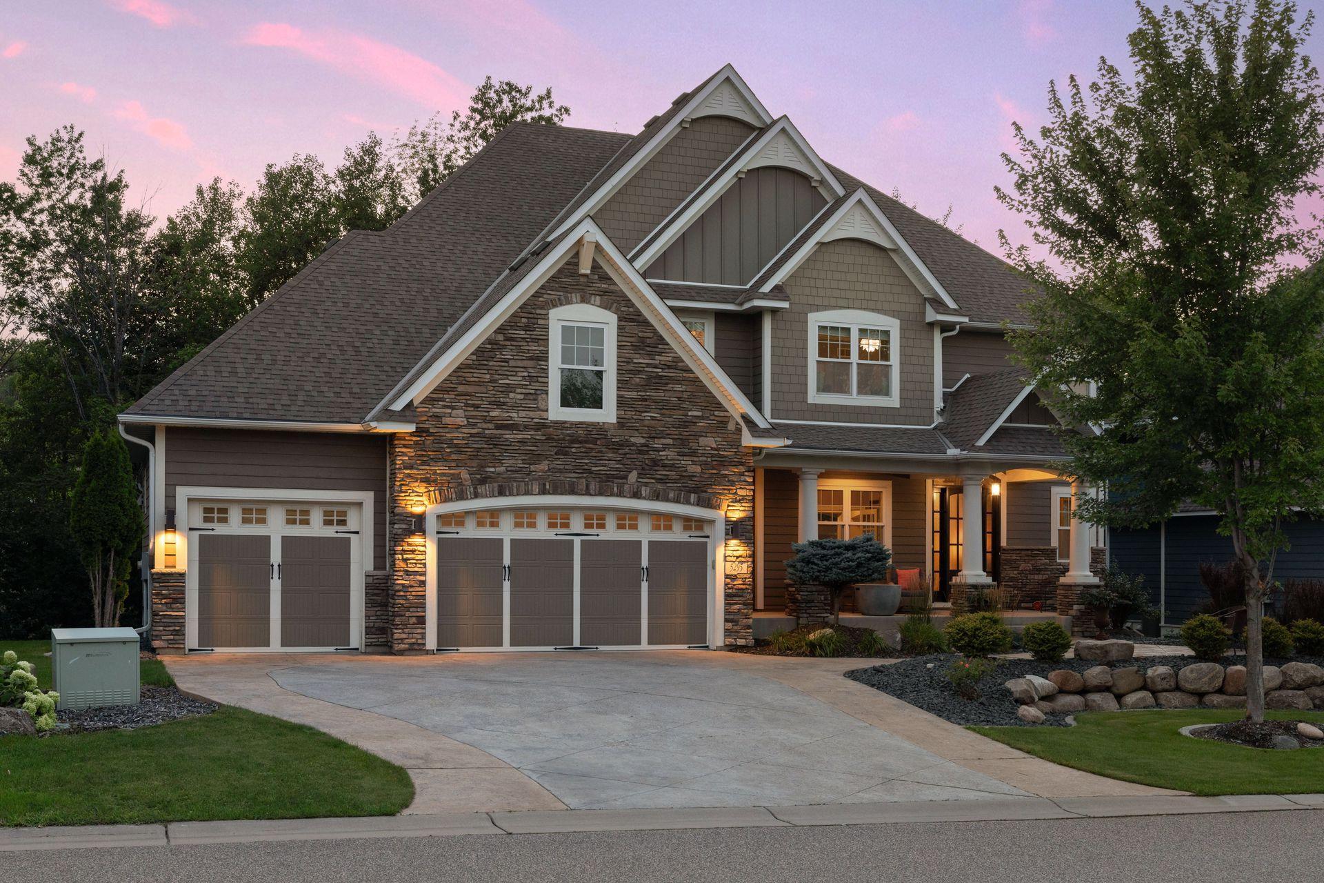 5295 Ranchview Lane N