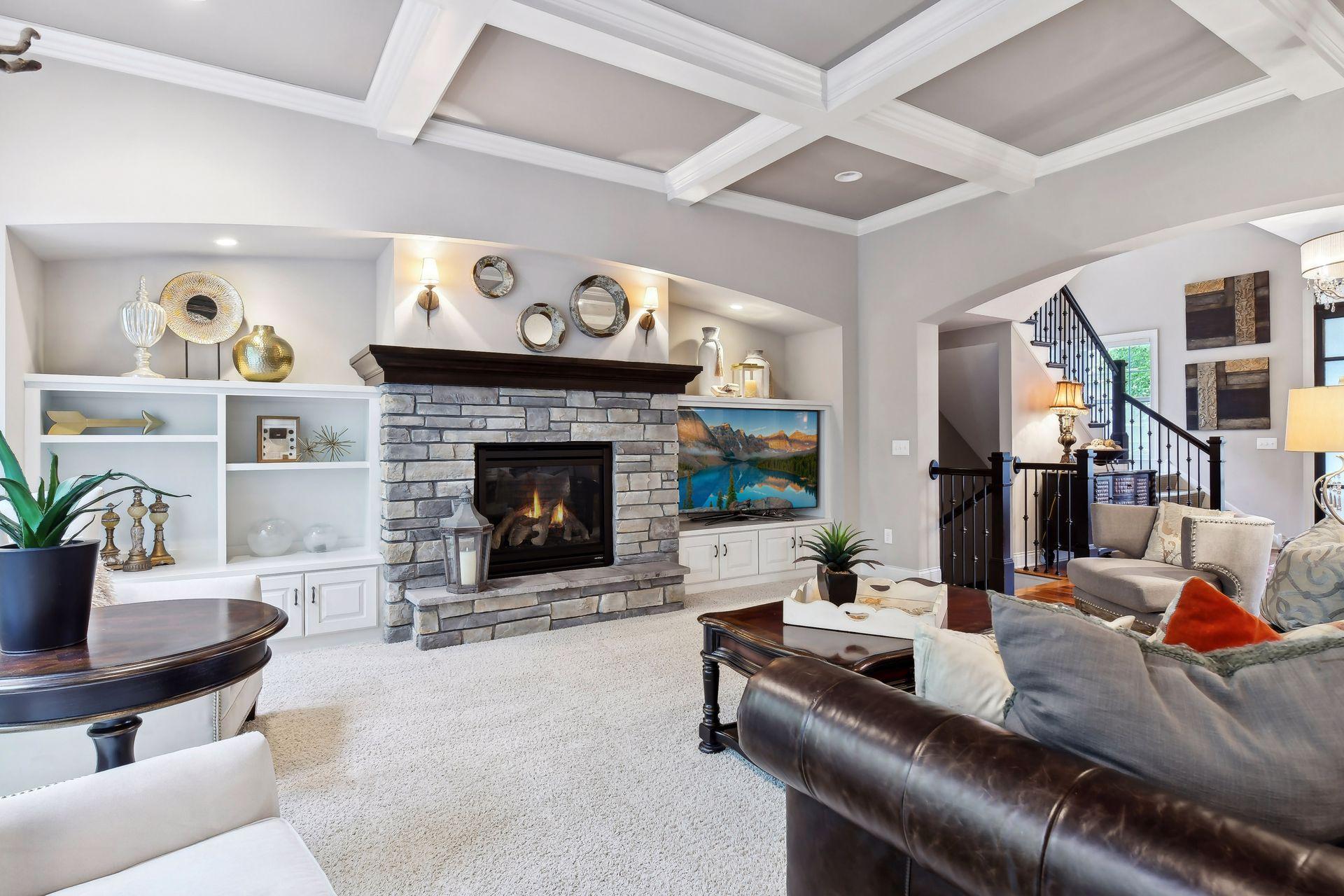 5295 Ranchview Lane N