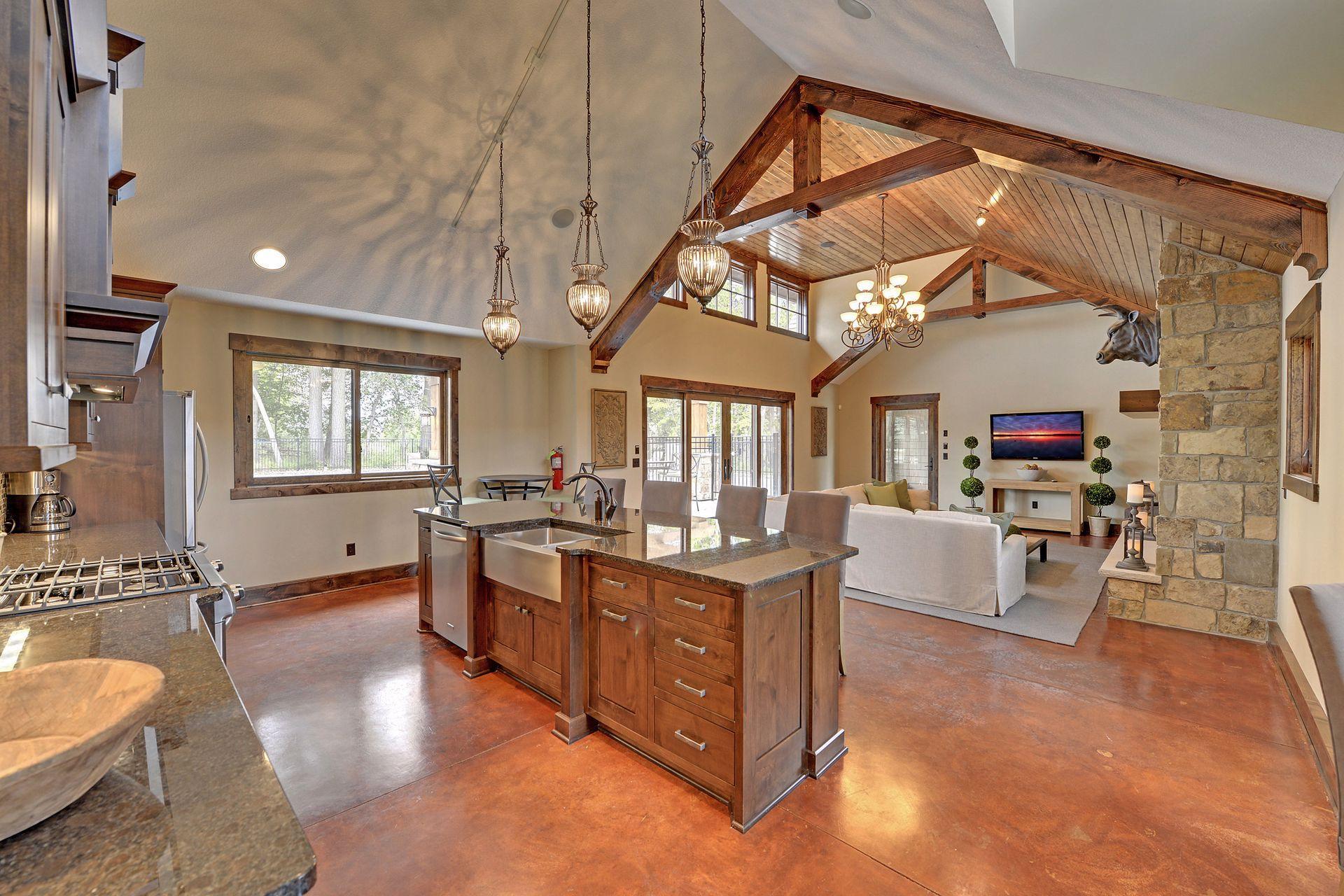 5295 Ranchview Lane N