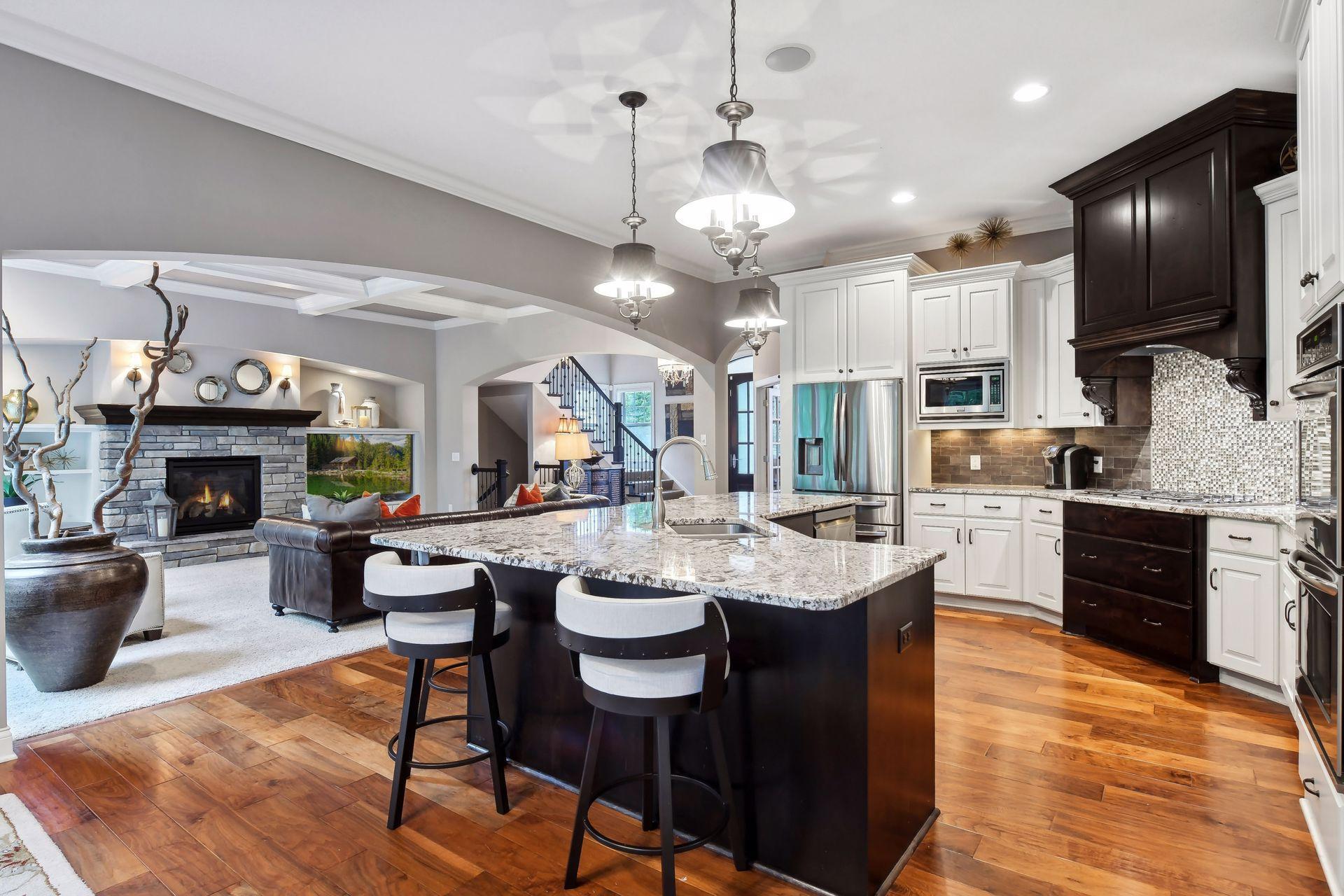 5295 Ranchview Lane N