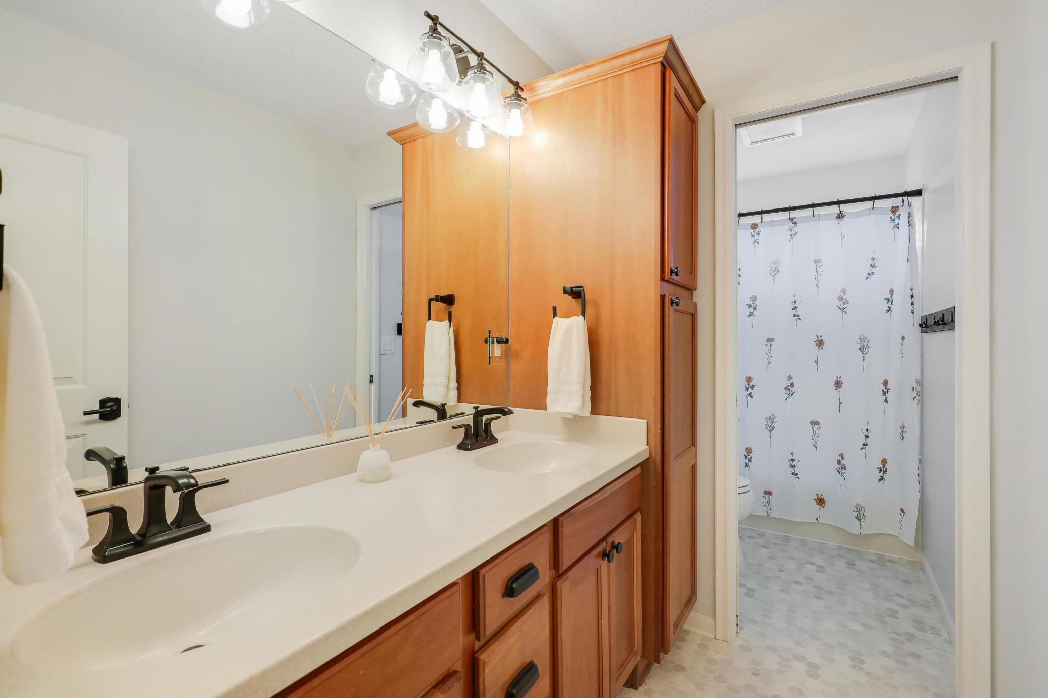 13472 Clearwater Circle