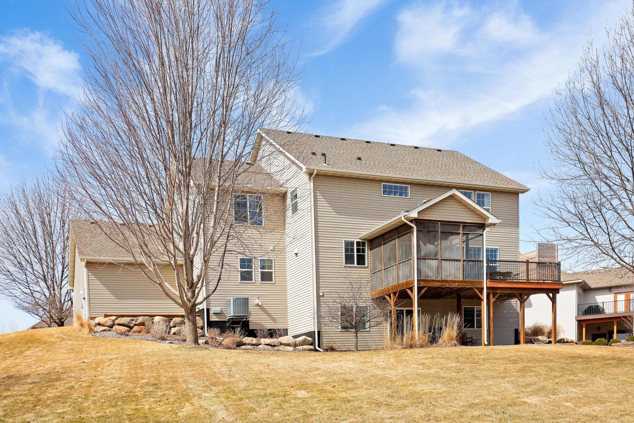 13472 Clearwater Circle
