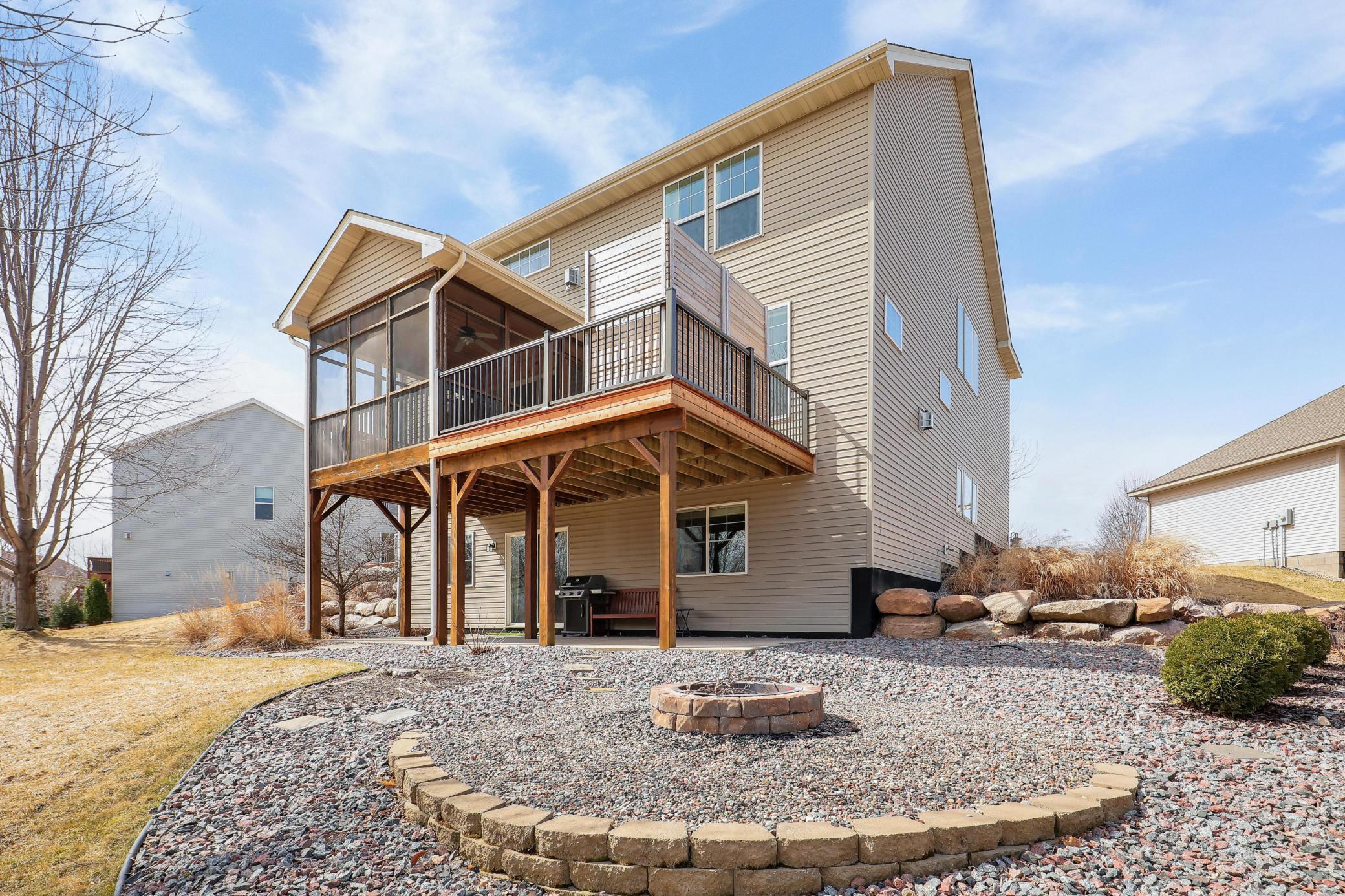13472 Clearwater Circle