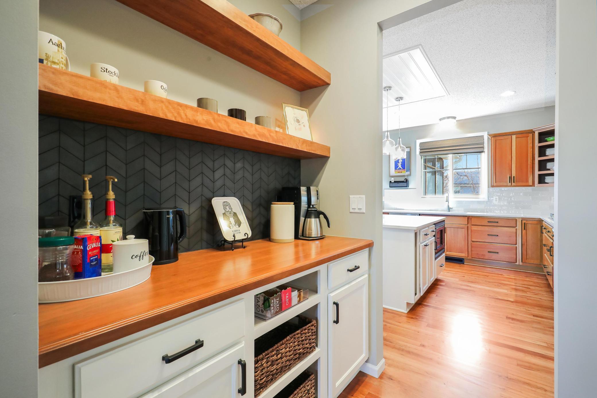 13472 Clearwater Circle