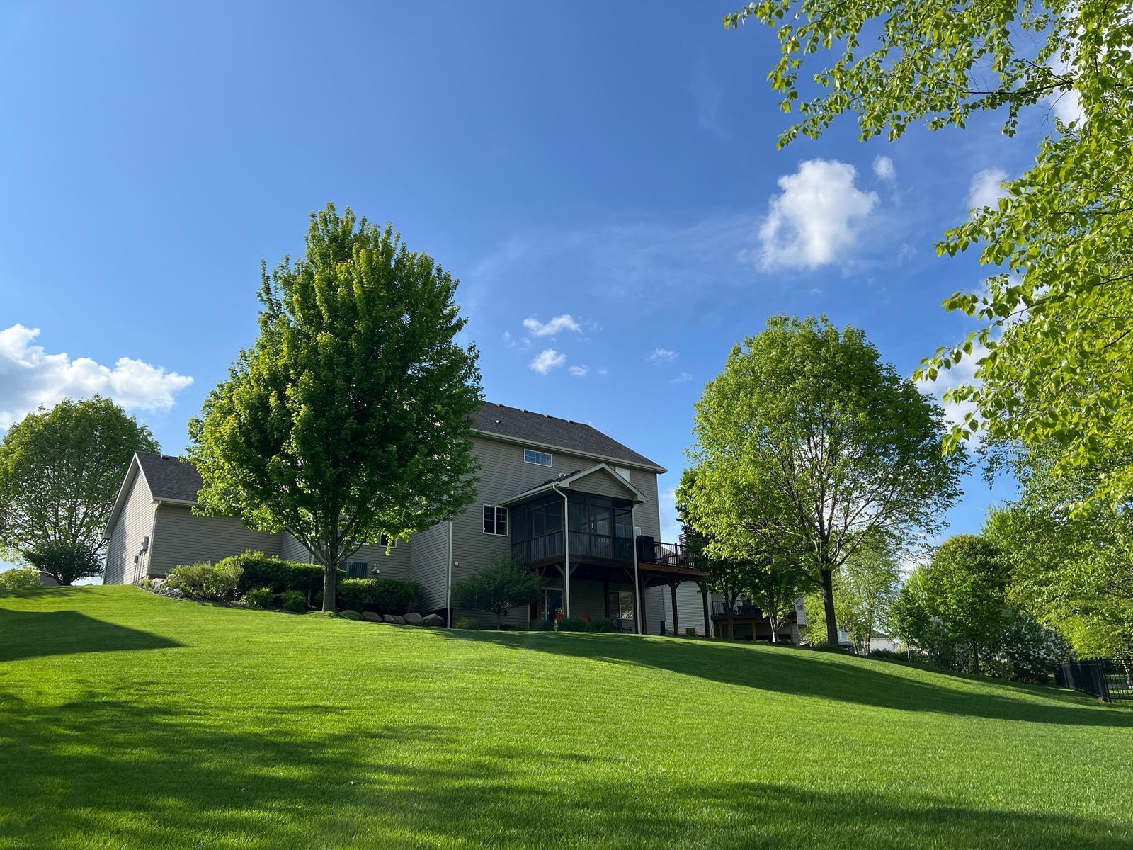 13472 Clearwater Circle