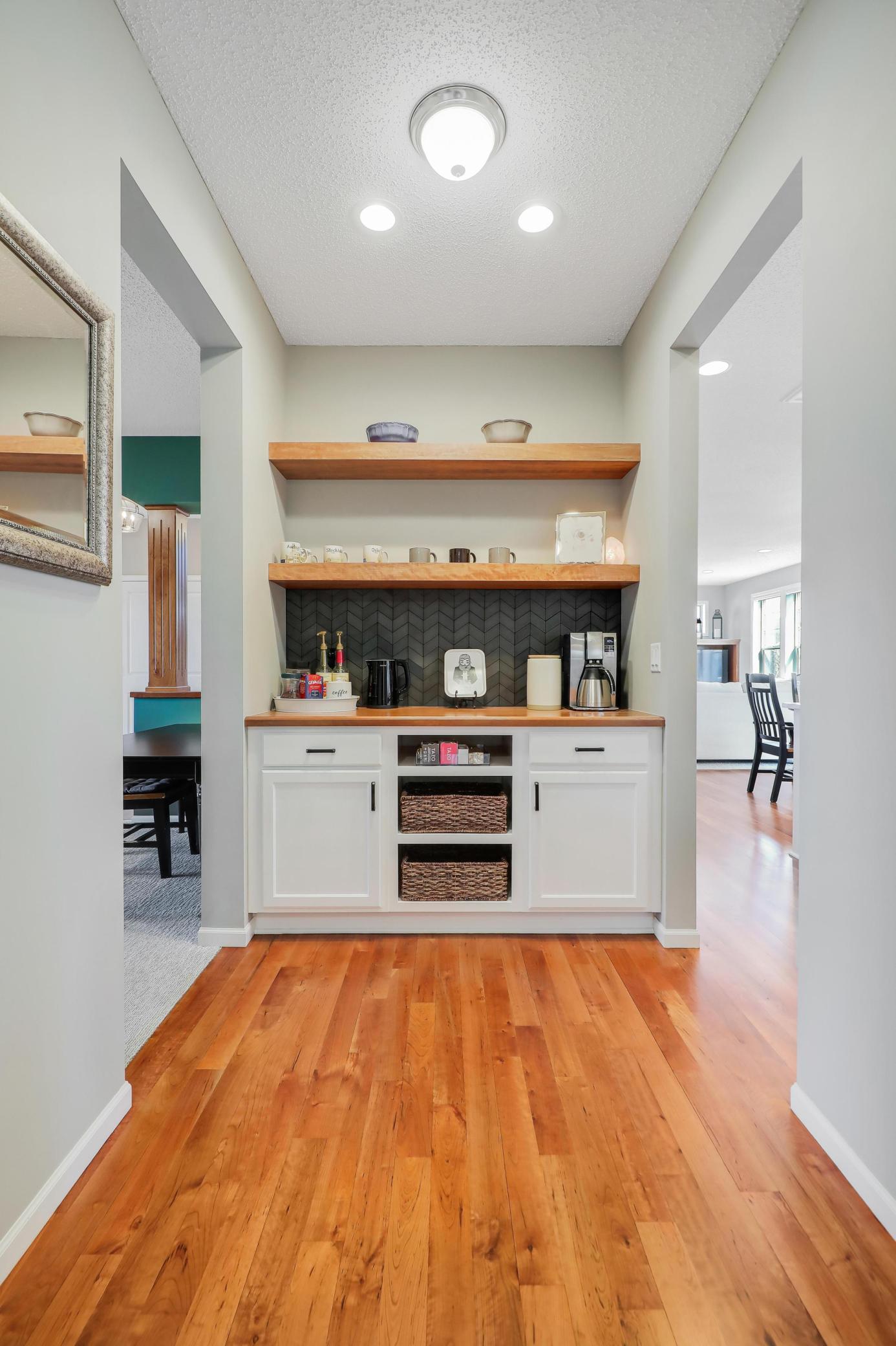 13472 Clearwater Circle
