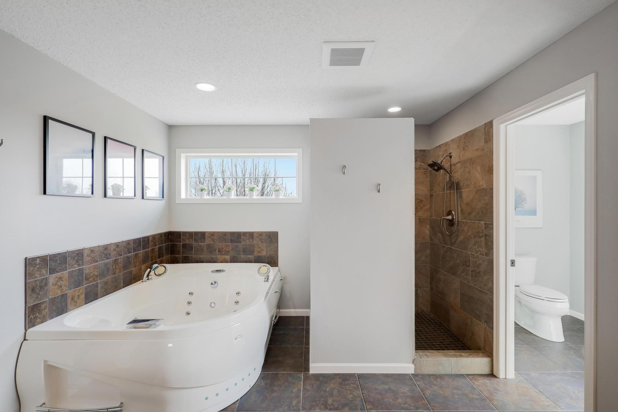 13472 Clearwater Circle