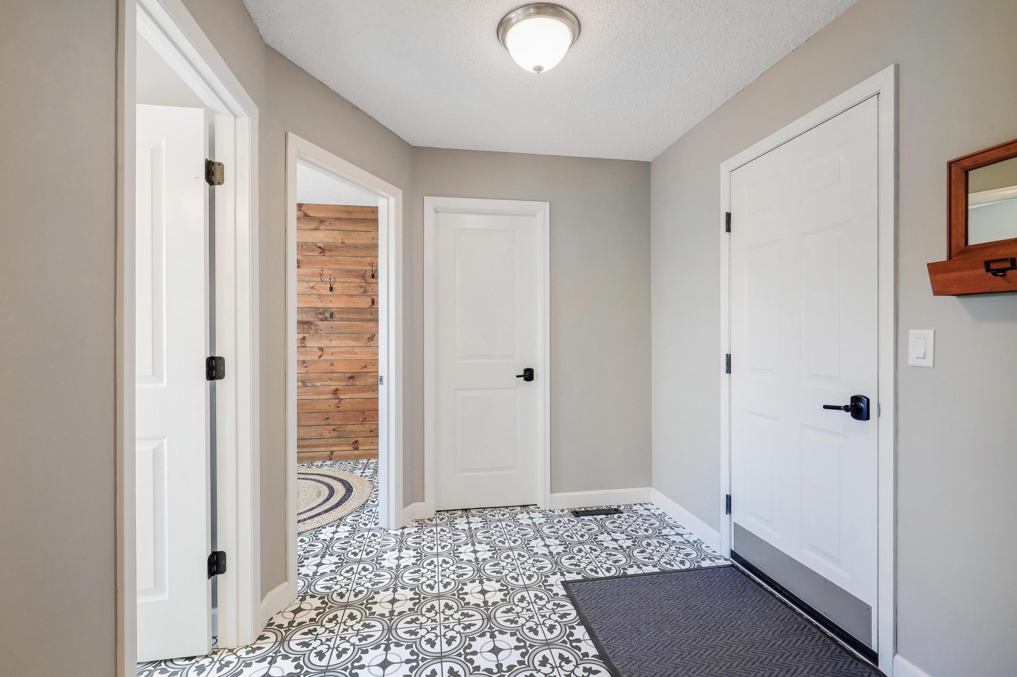 13472 Clearwater Circle