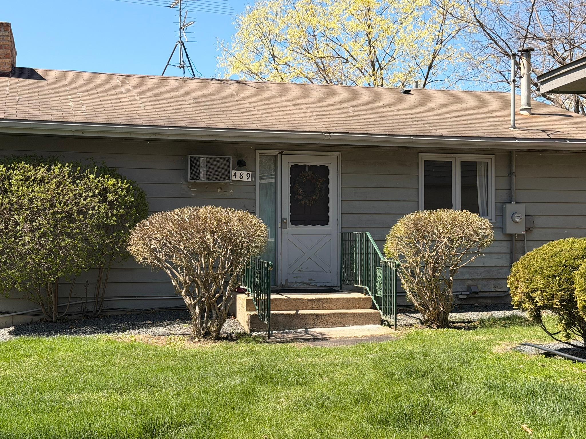 489 Halsey Avenue SE