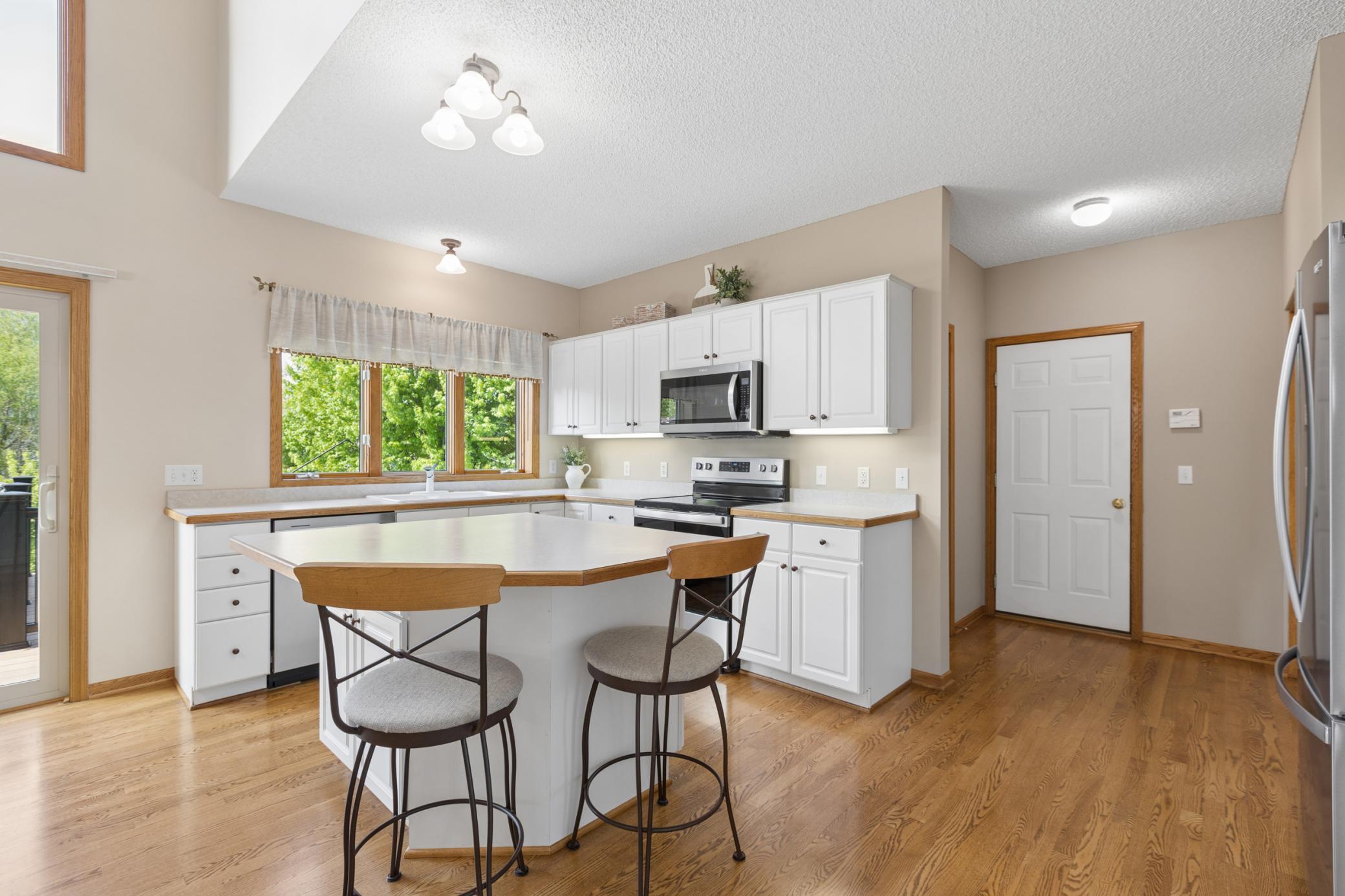 13696 48th Street NE