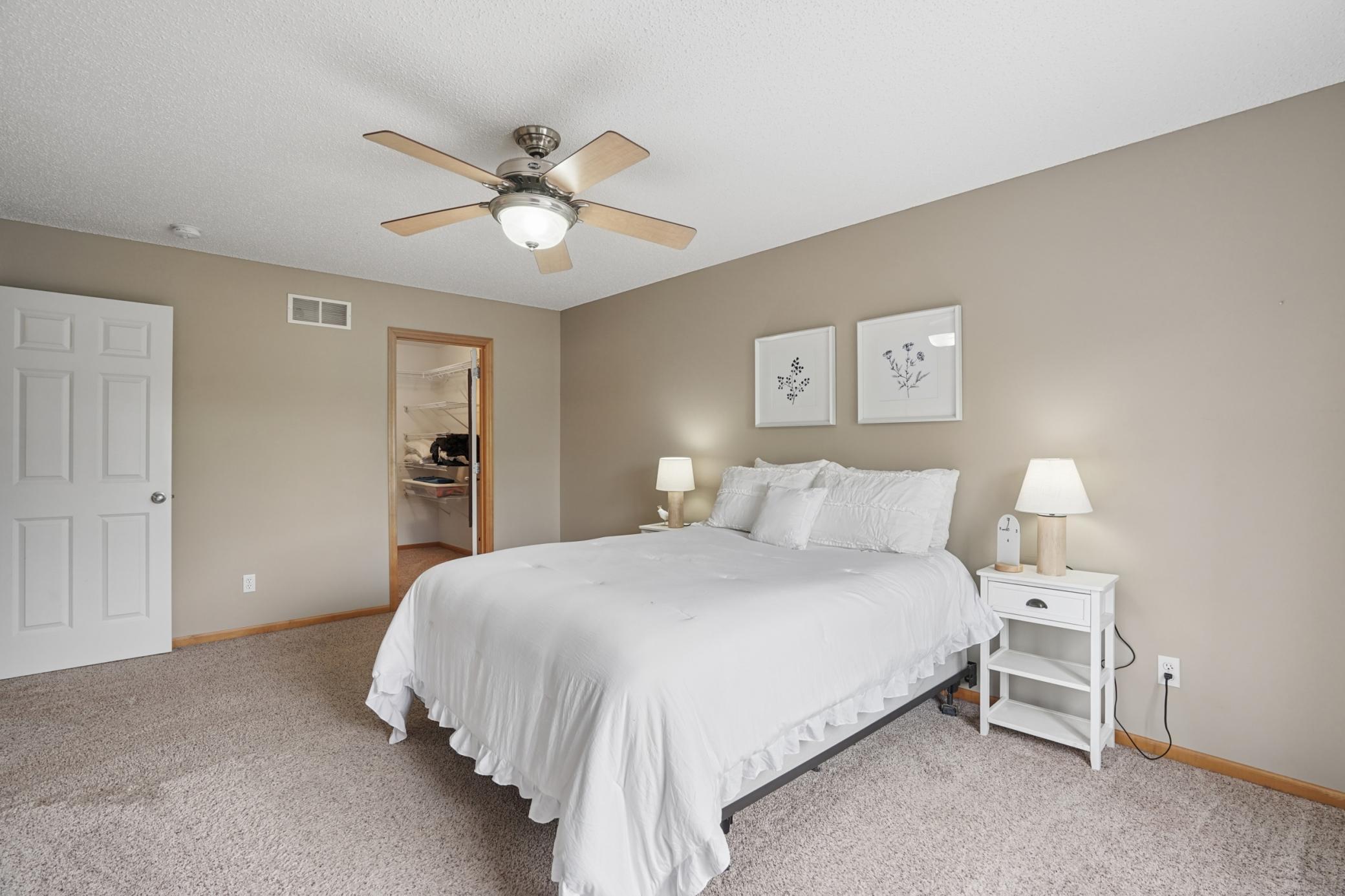 805 Willow Glen Court Unit: 1102