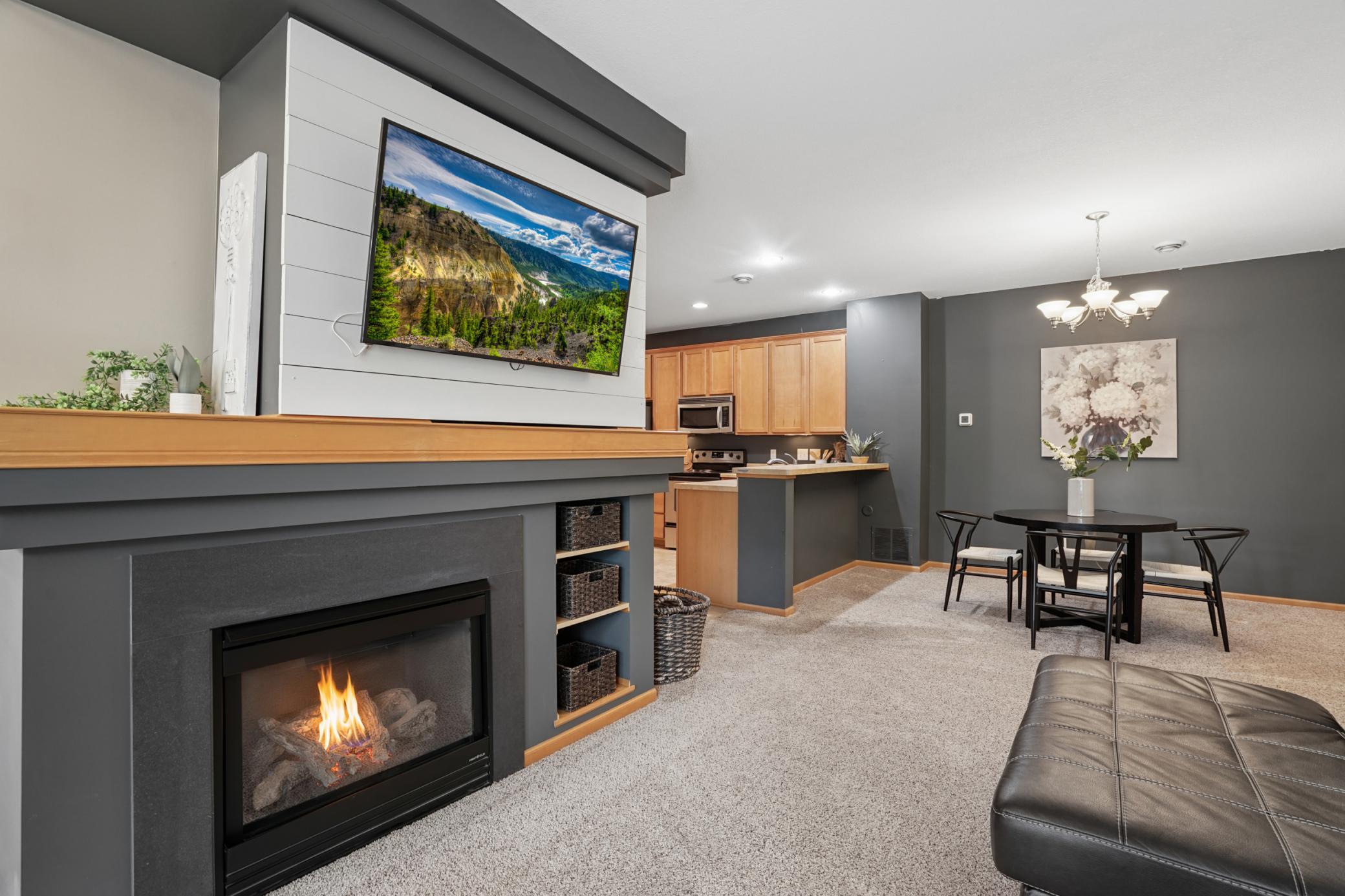 805 Willow Glen Court Unit: 1102