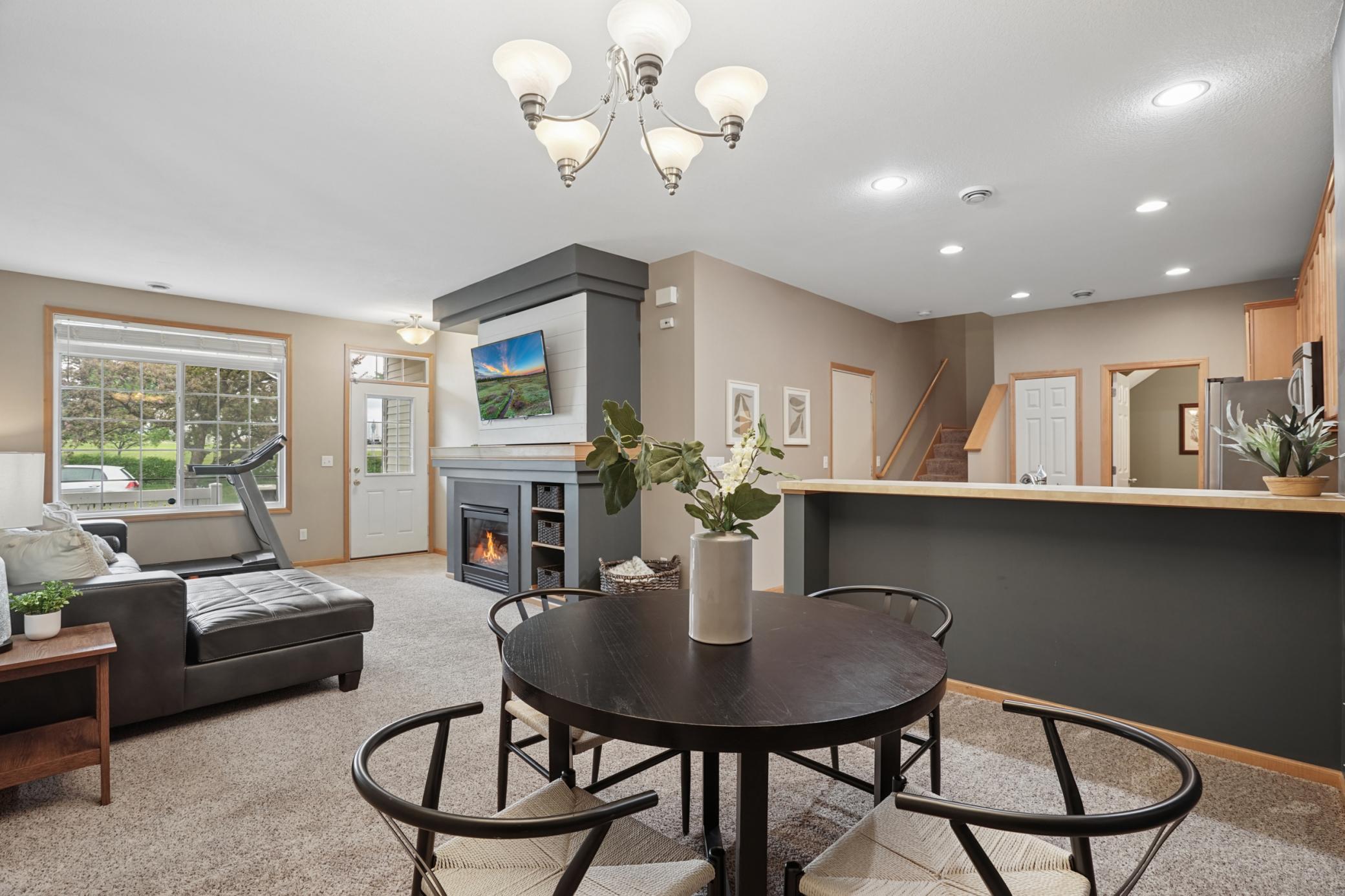 805 Willow Glen Court Unit: 1102