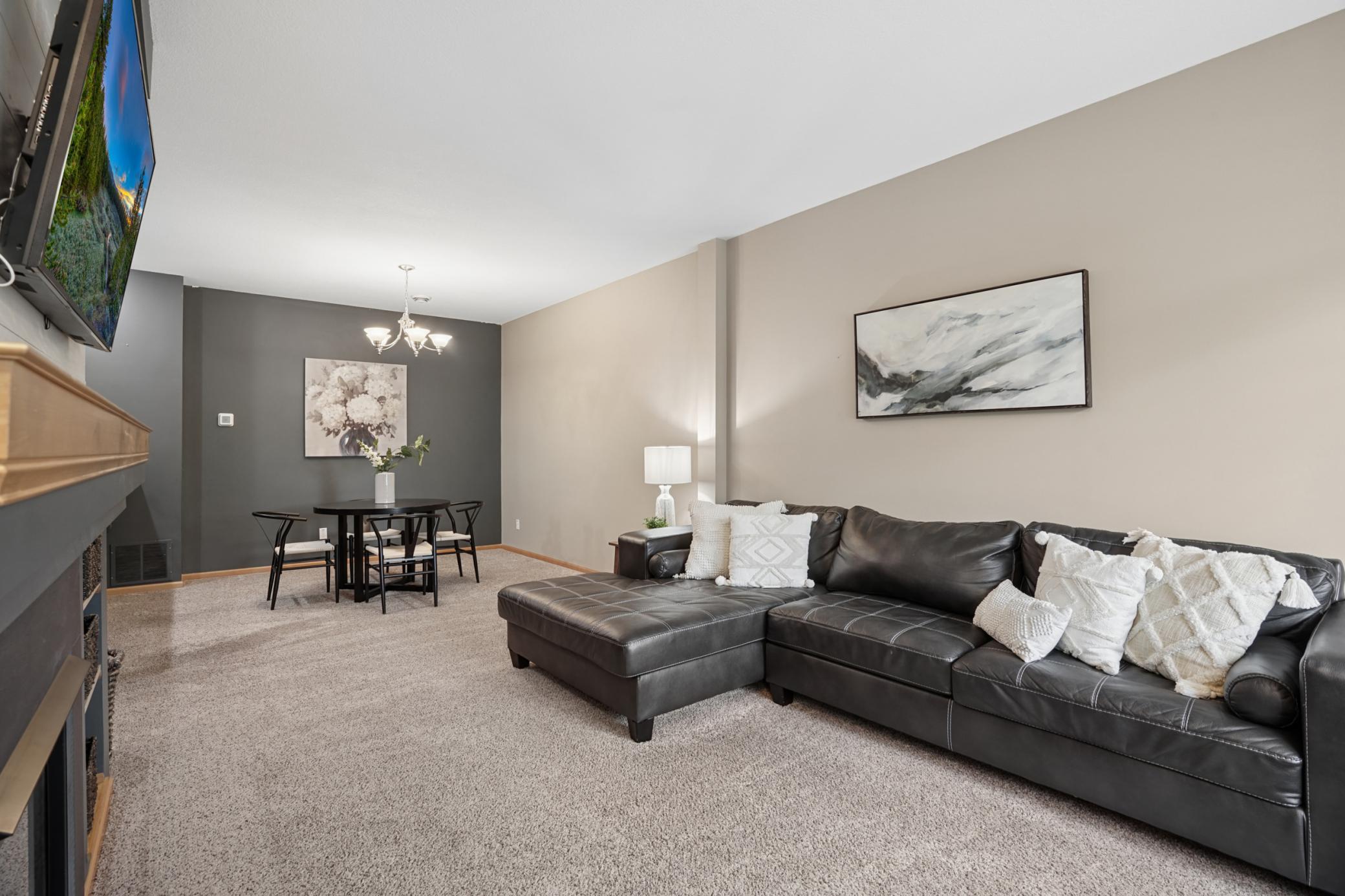 805 Willow Glen Court Unit: 1102