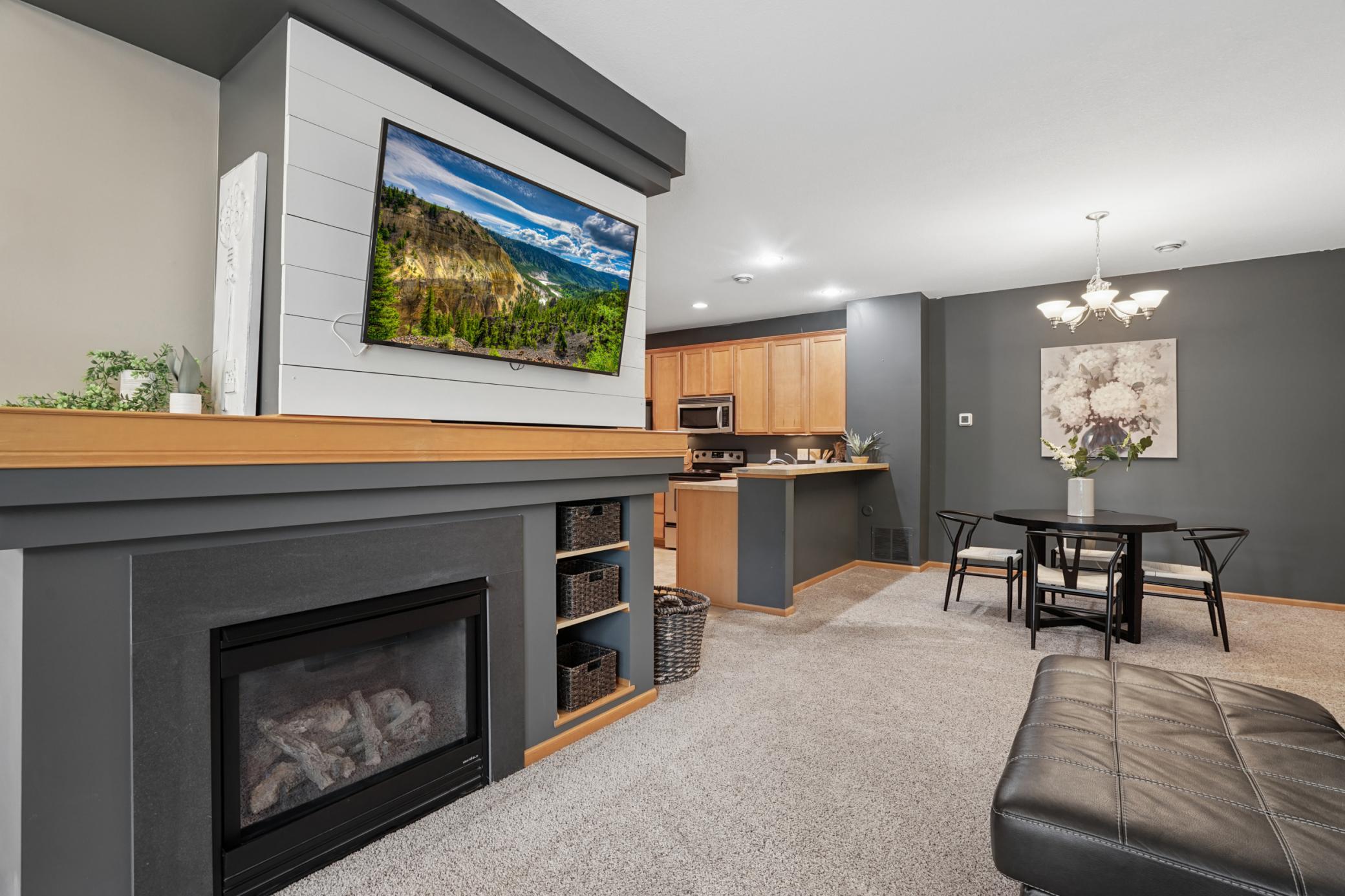 805 Willow Glen Court Unit: 1102