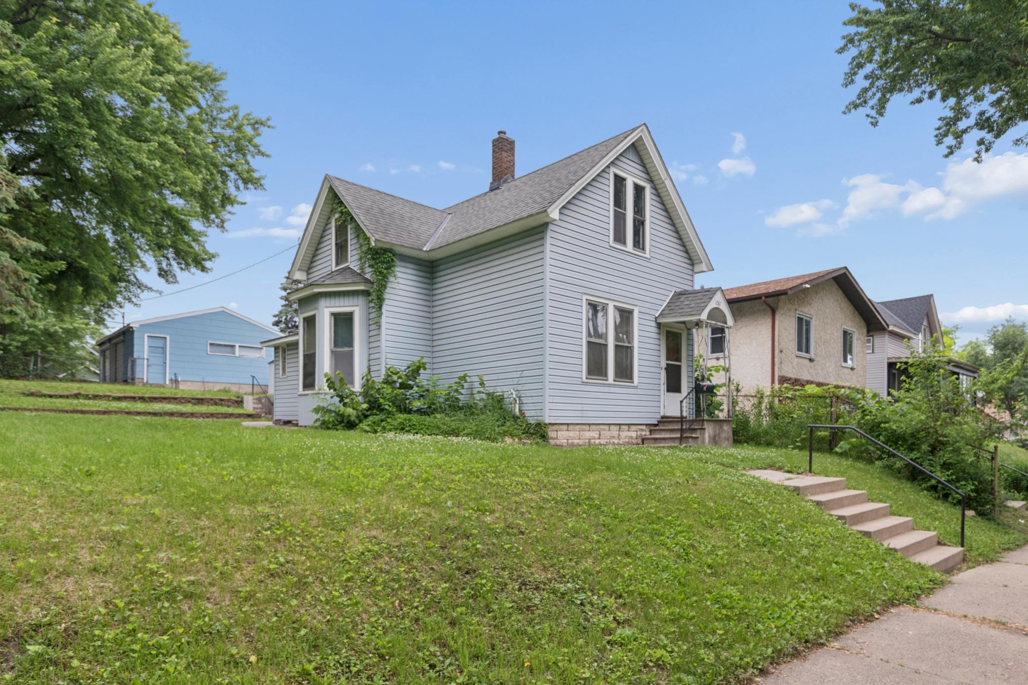 1087 Matilda Street