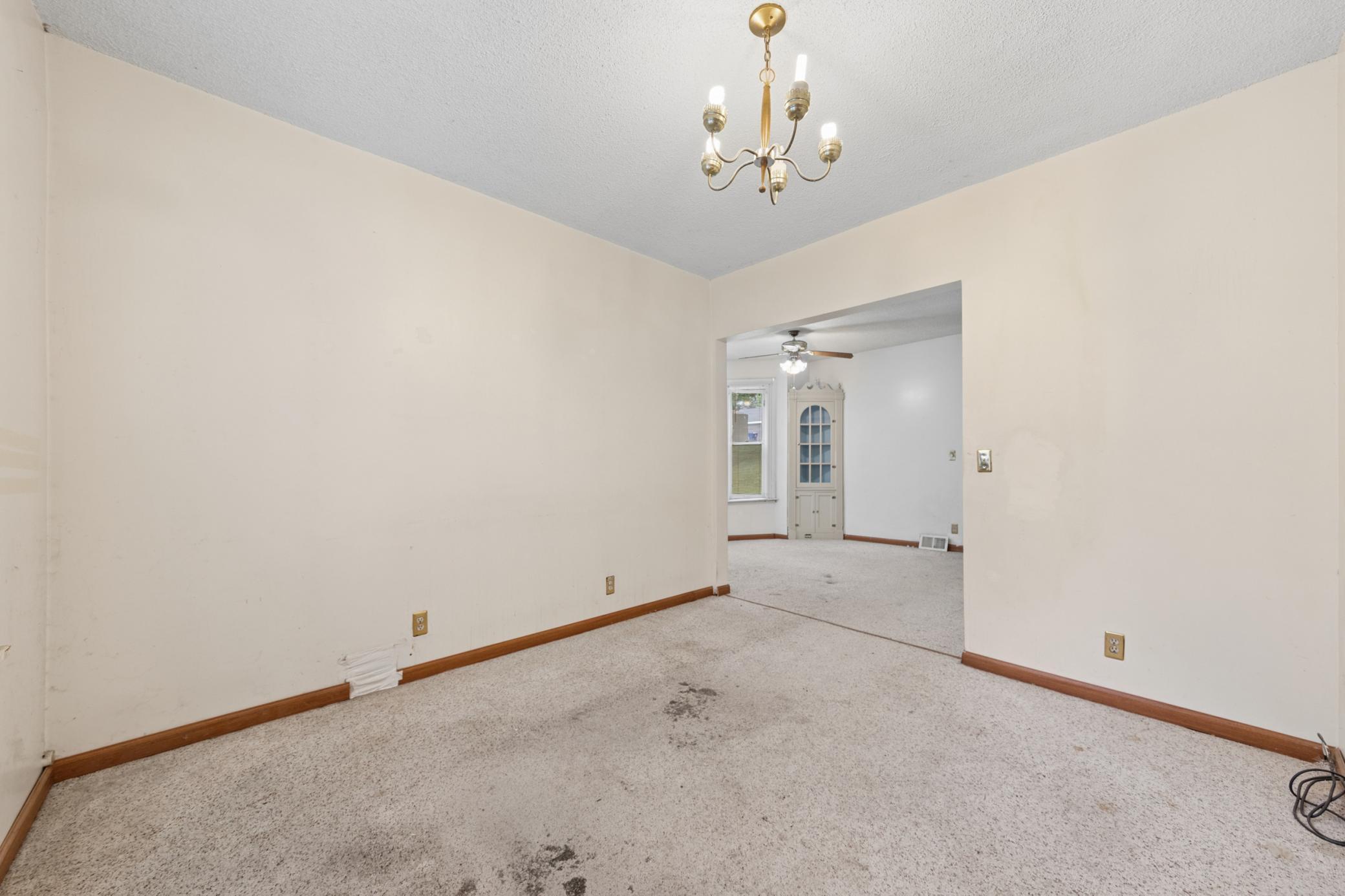 1087 Matilda Street
