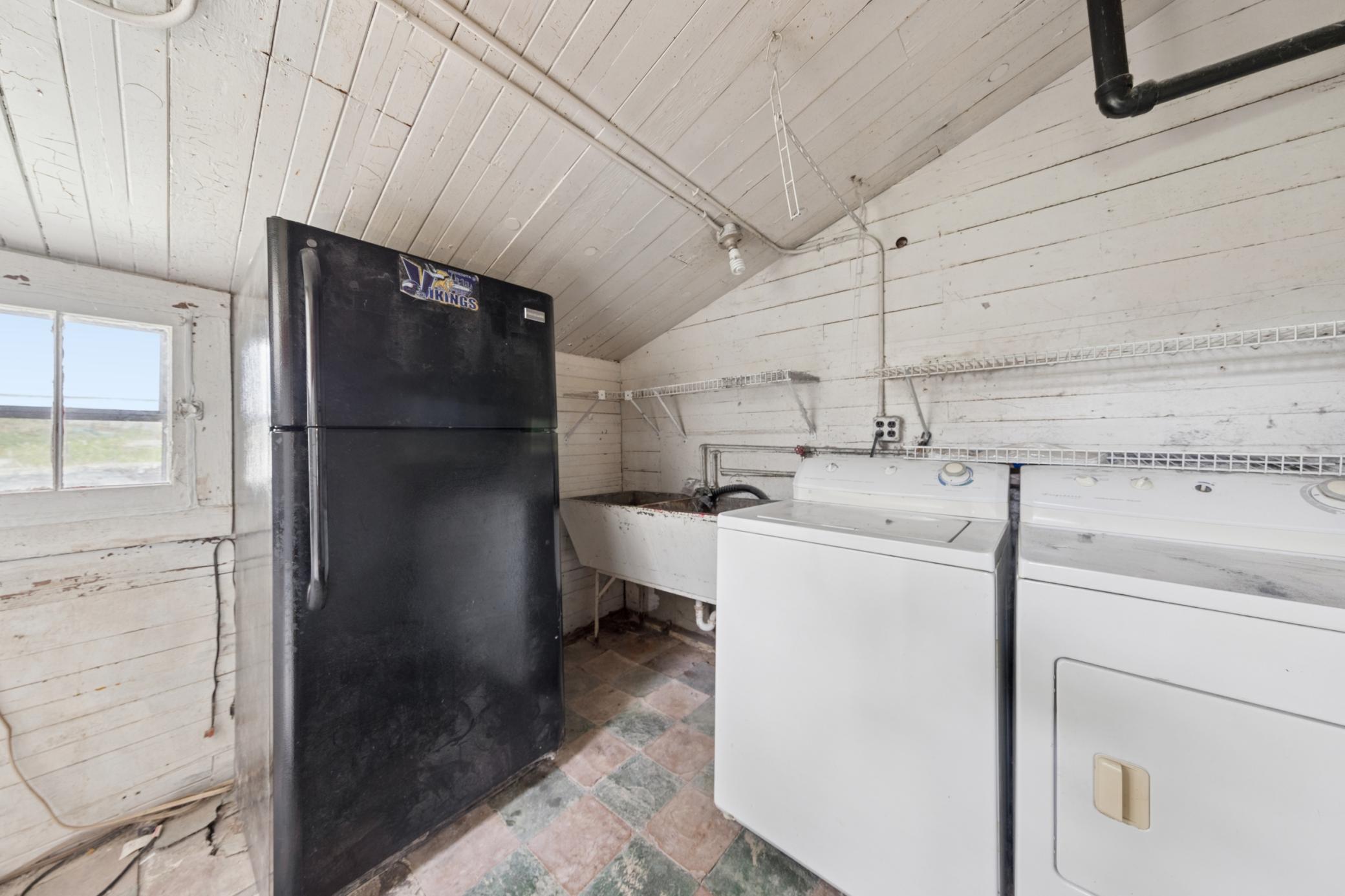 1087 Matilda Street