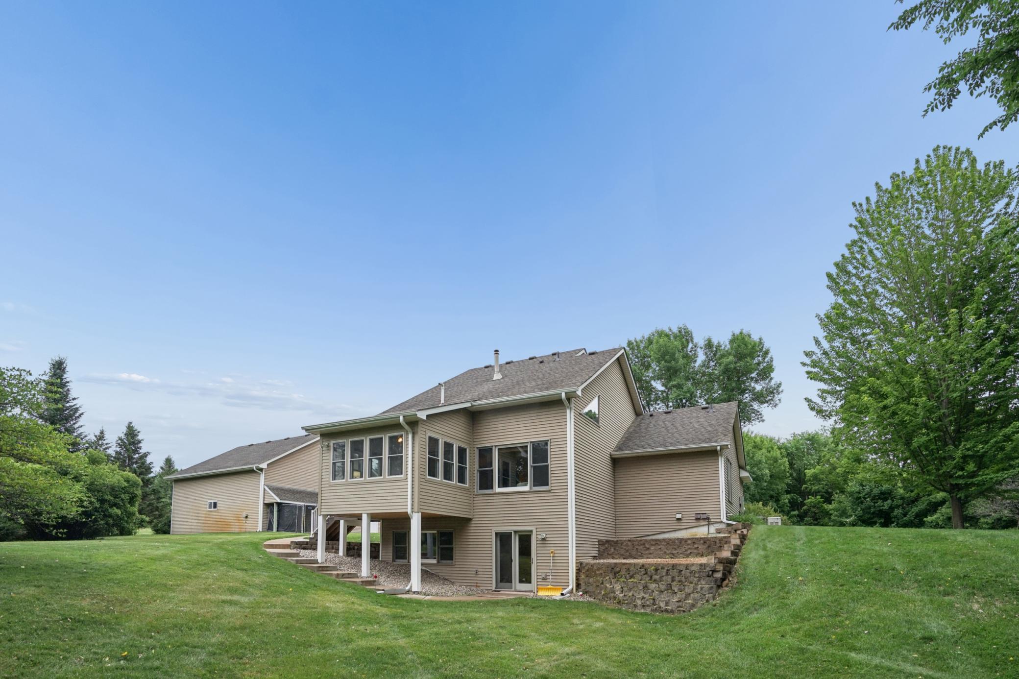 885 Katydid Lane NE