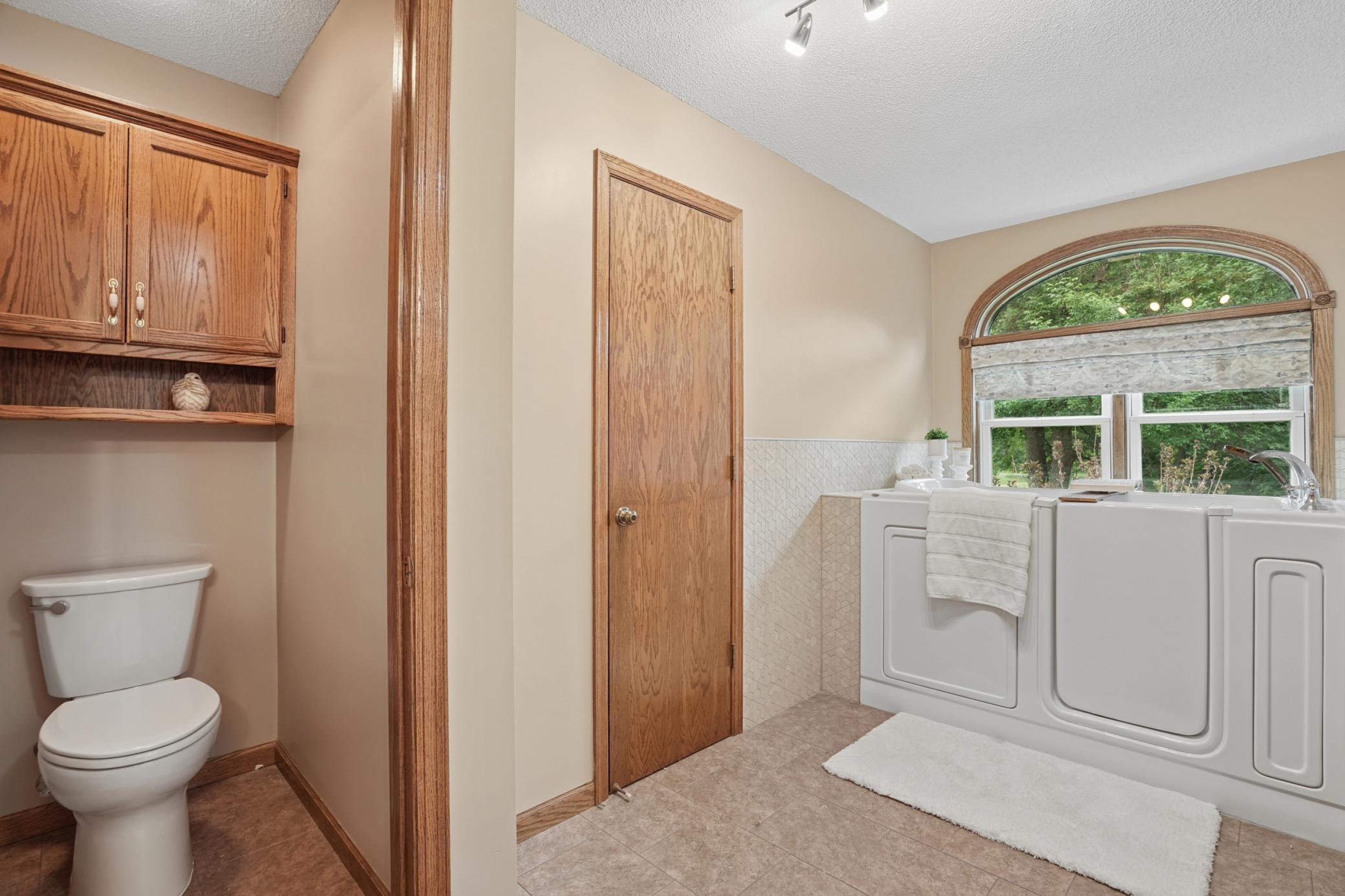 885 Katydid Lane NE