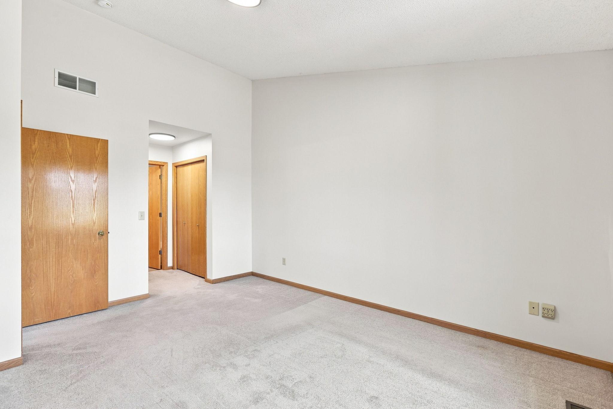 21728 Evergreen Trail