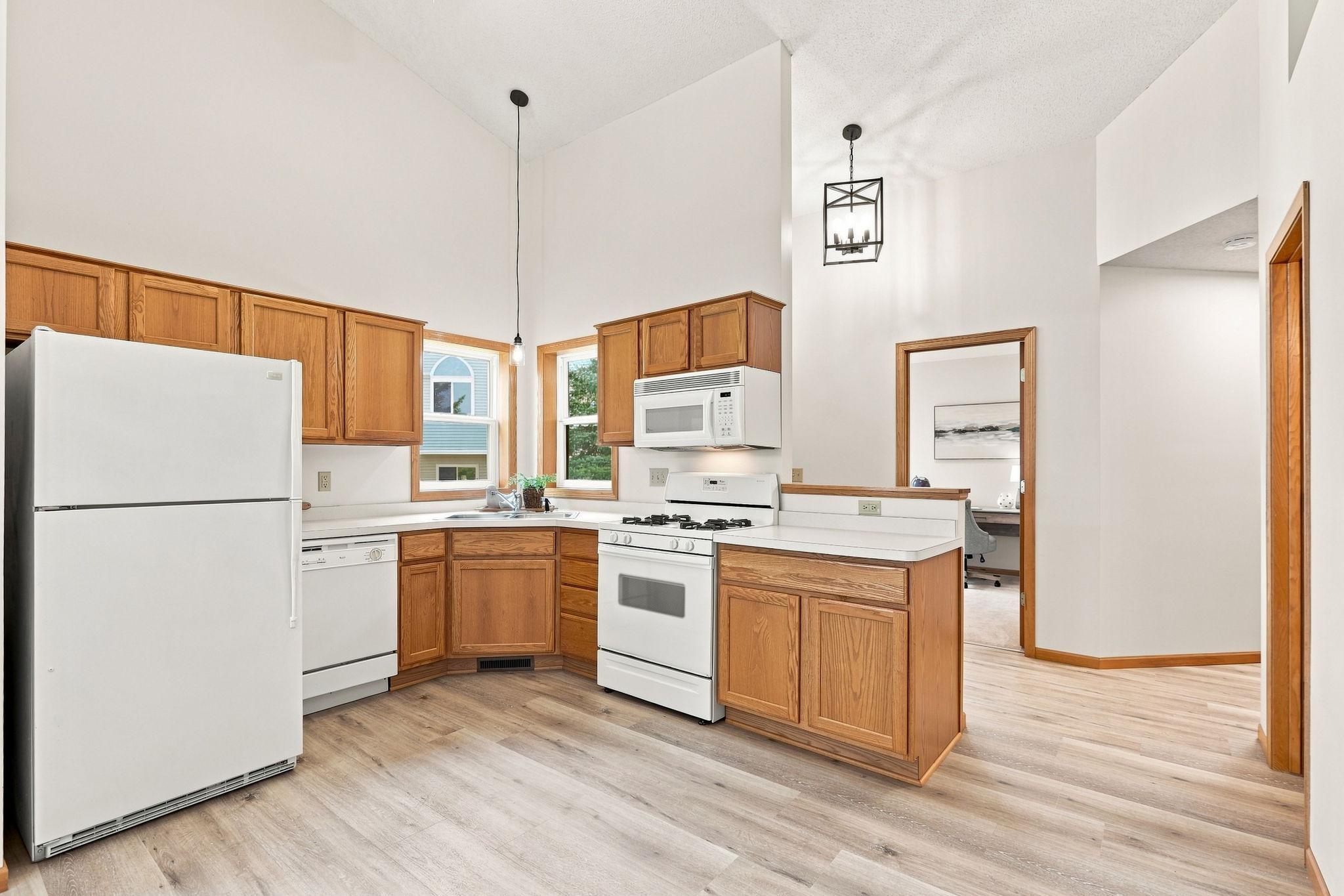 21728 Evergreen Trail