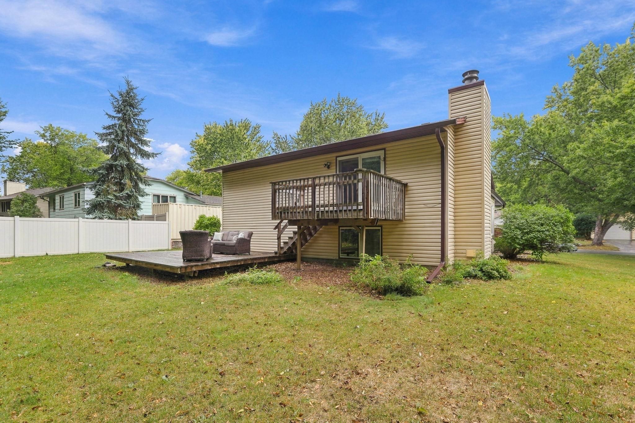 9974 Hemlock Way