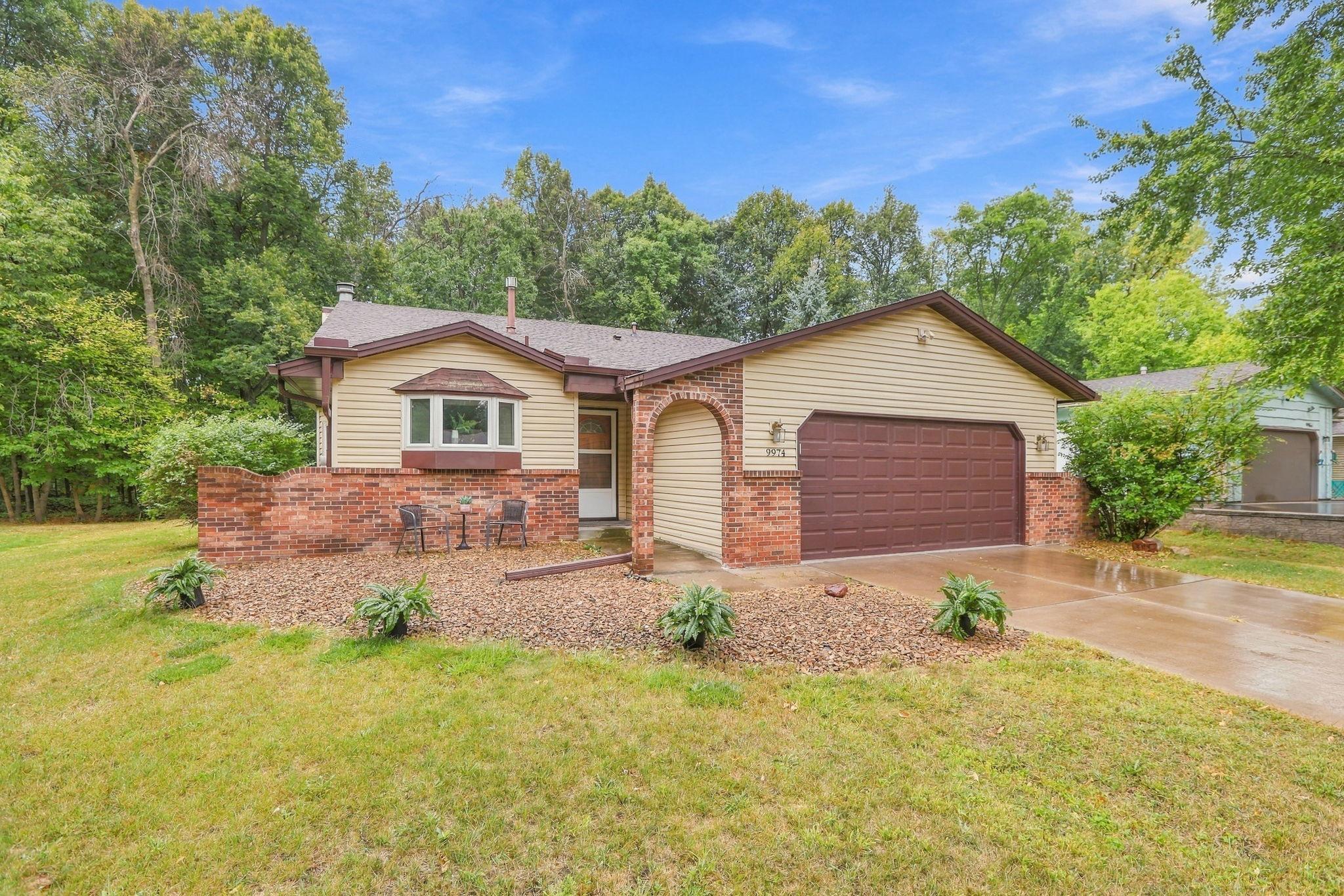 9974 Hemlock Way