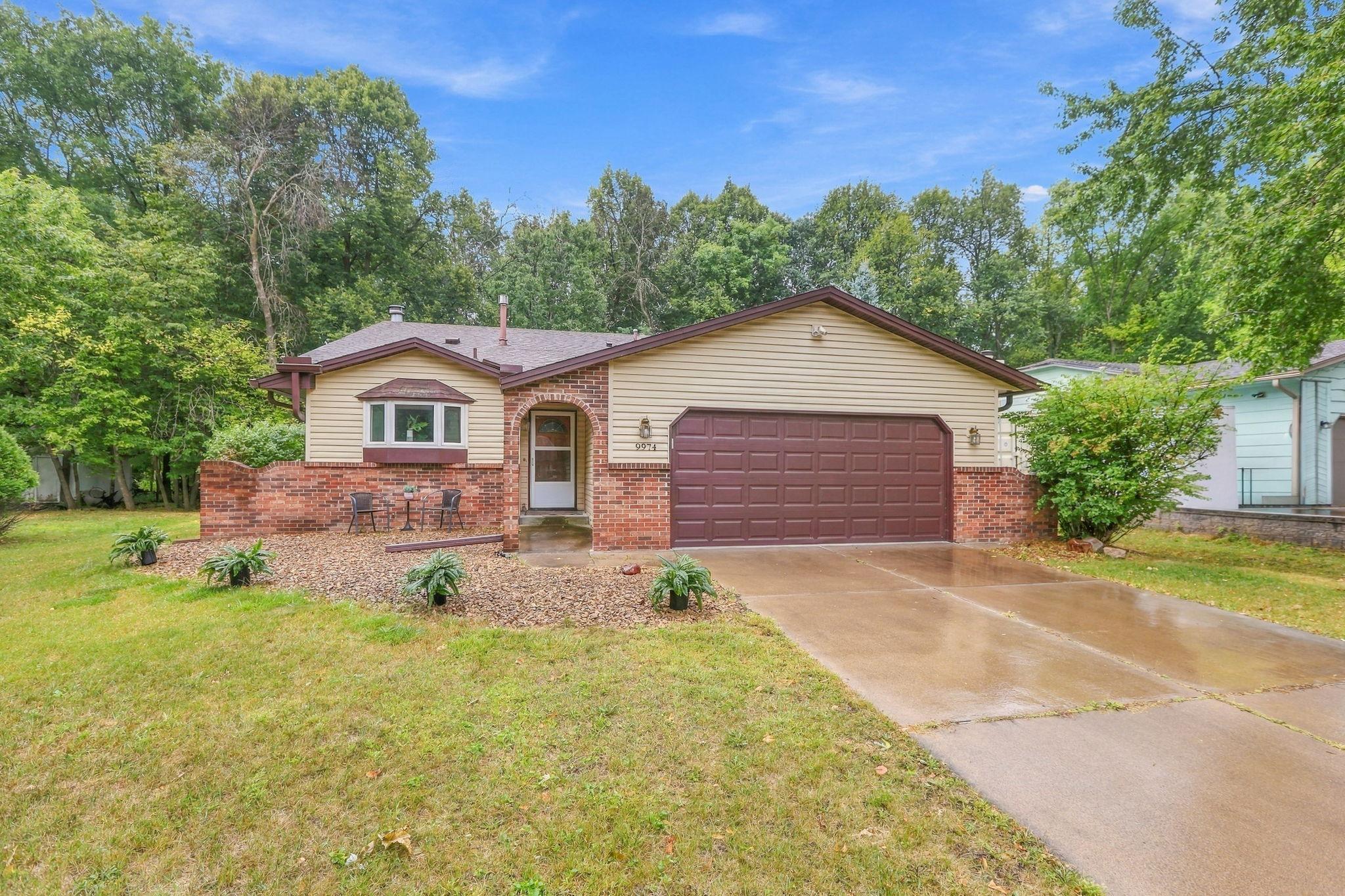 9974 Hemlock Way