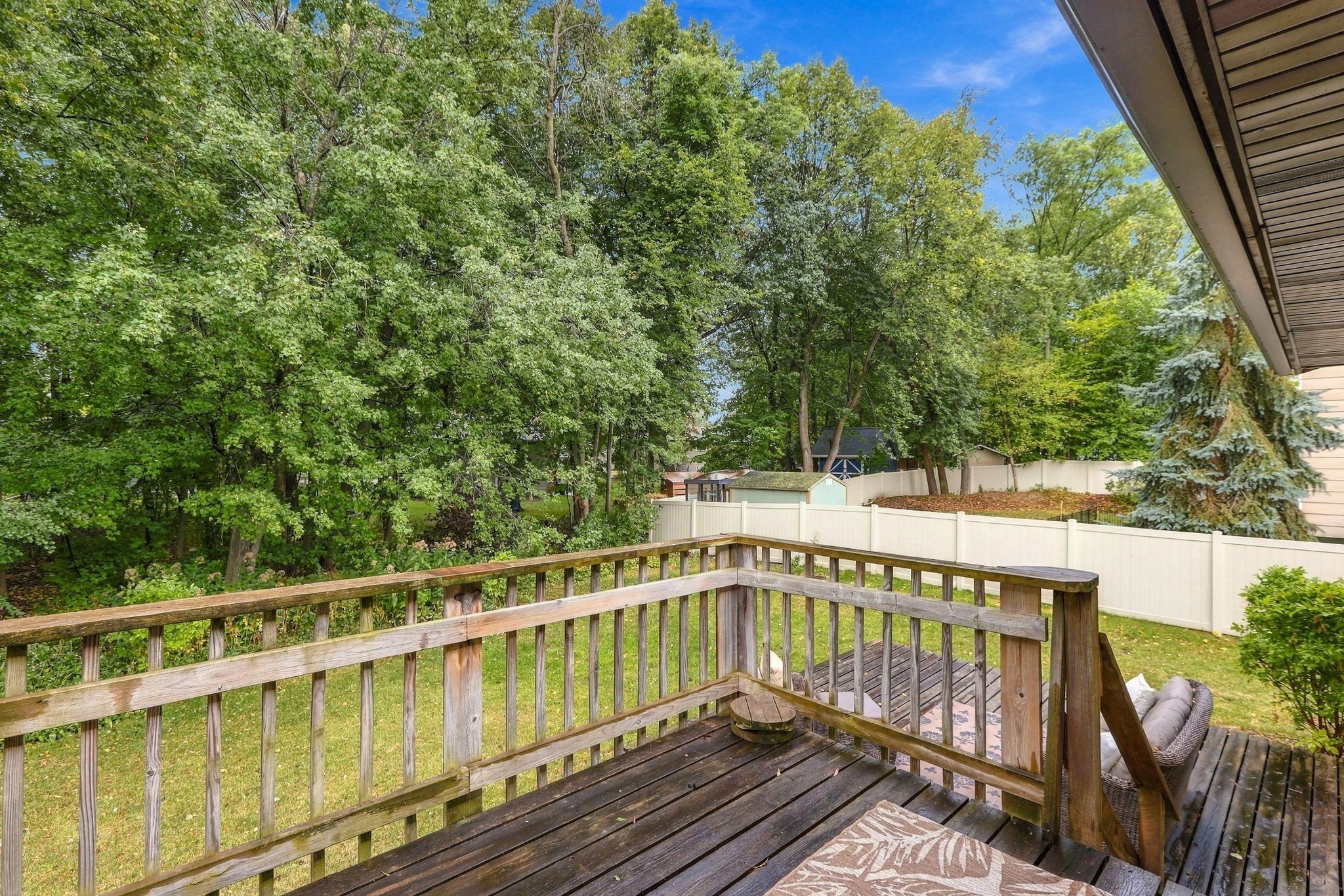 9974 Hemlock Way