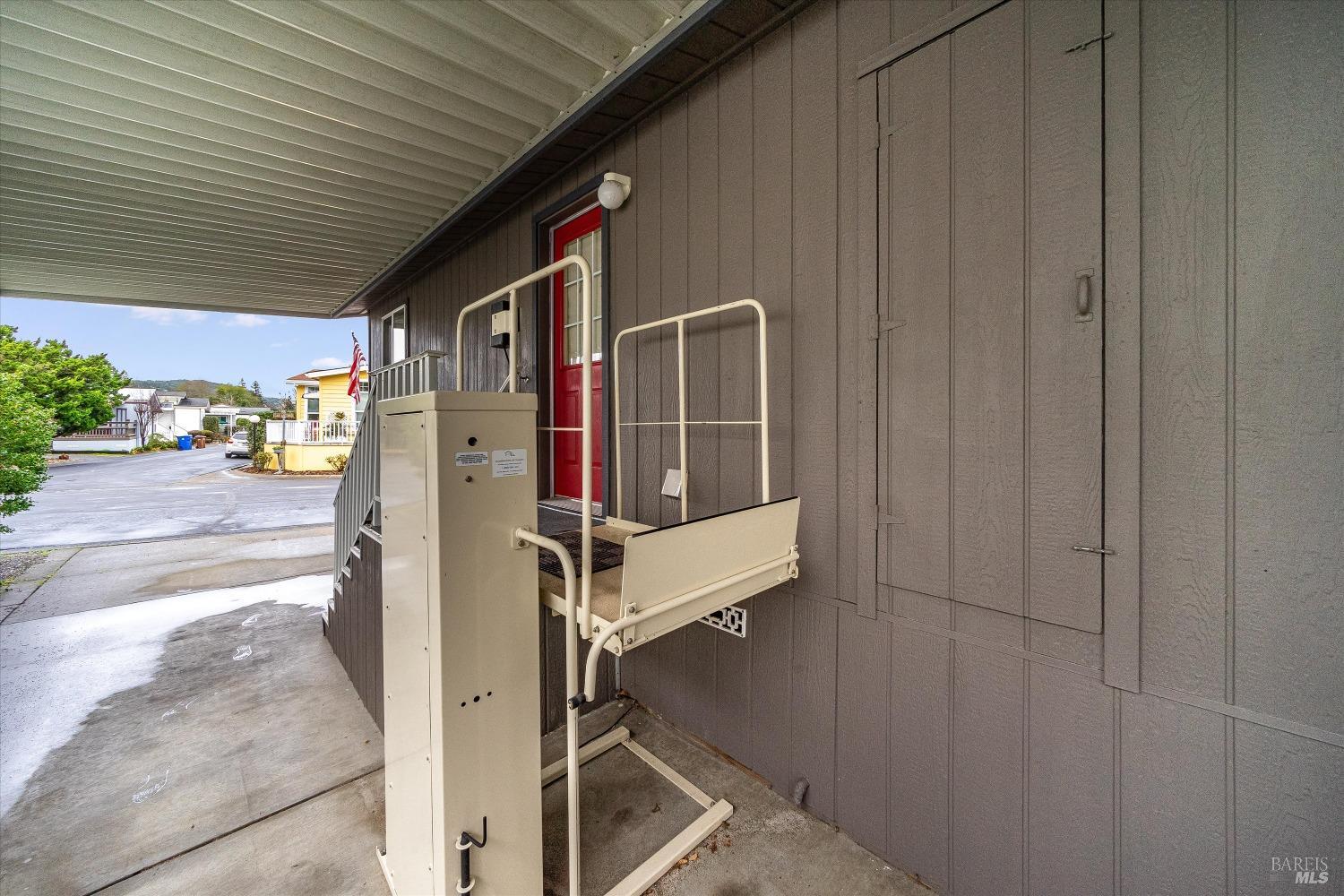 6468 Washington St #112