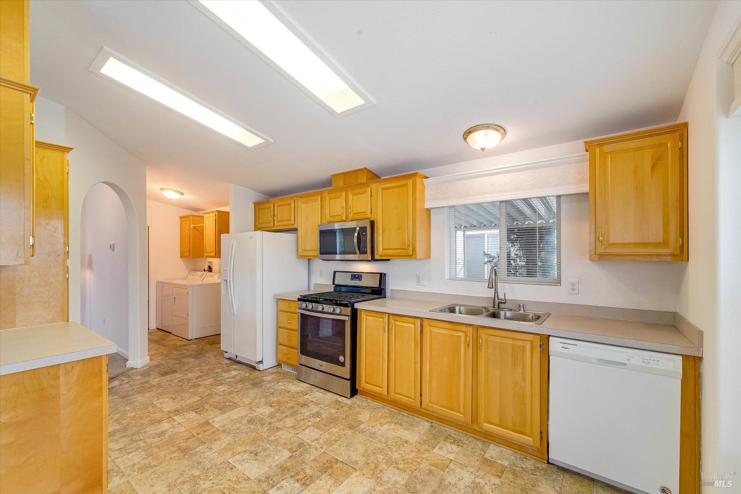 6468 Washington St #112