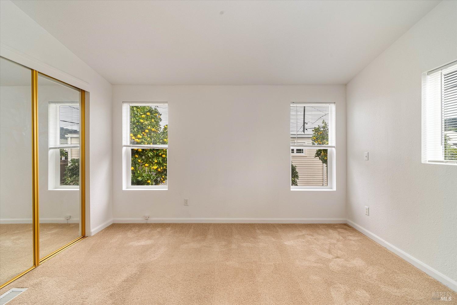 6468 Washington St #112