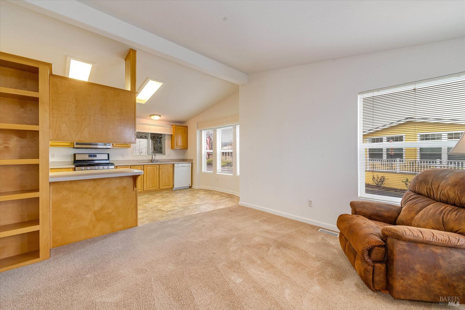 6468 Washington St #112