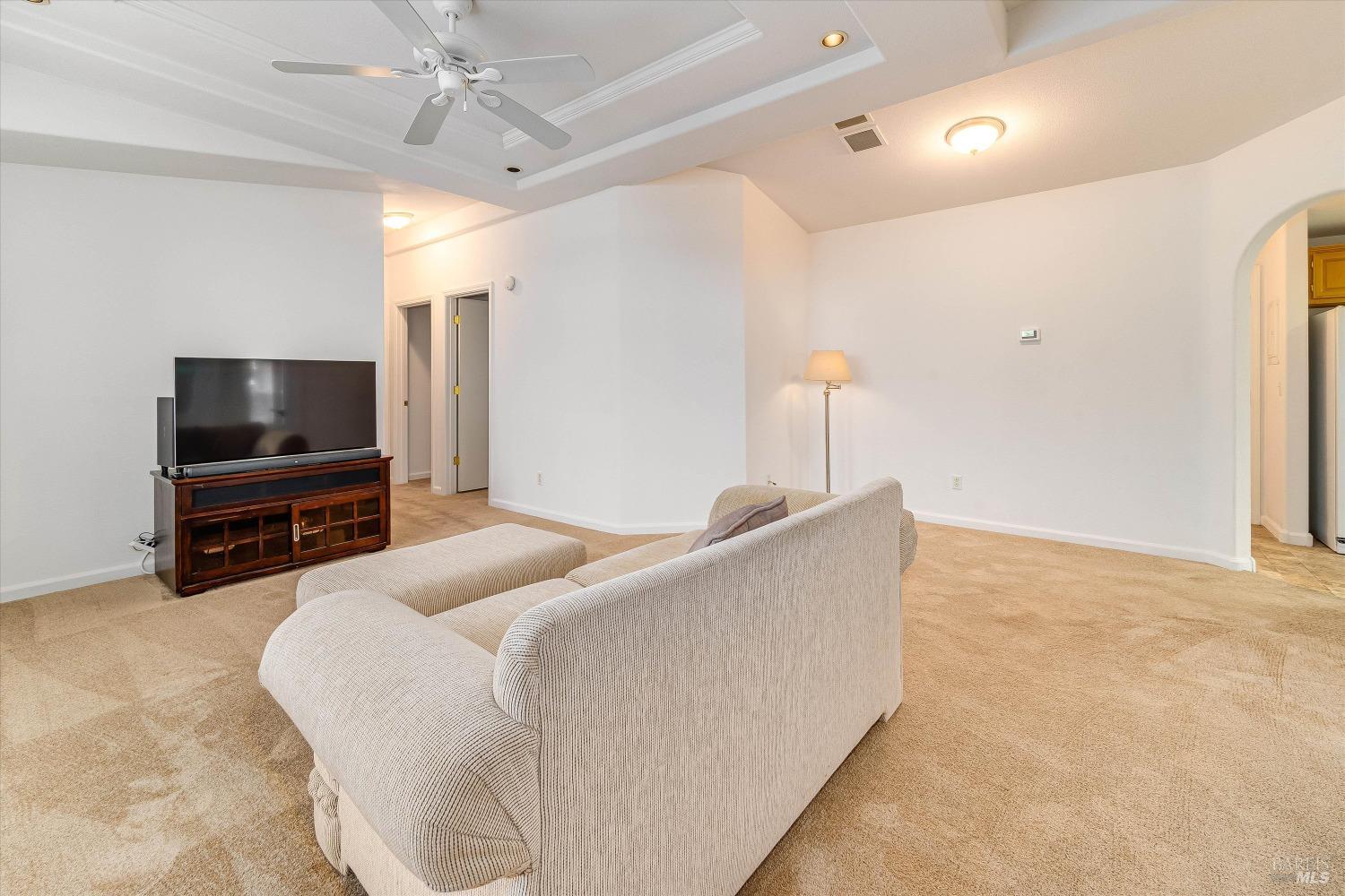 6468 Washington St #112